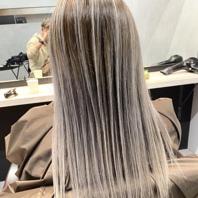 バレイヤージュ🇺🇸＋リンケージトリートメント🌴＋カット✂️