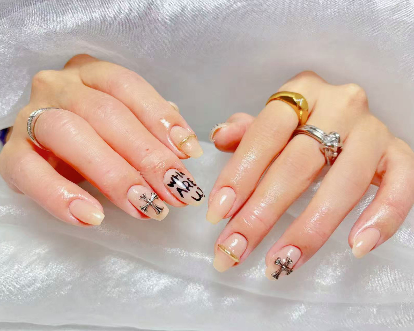 Mio__nail