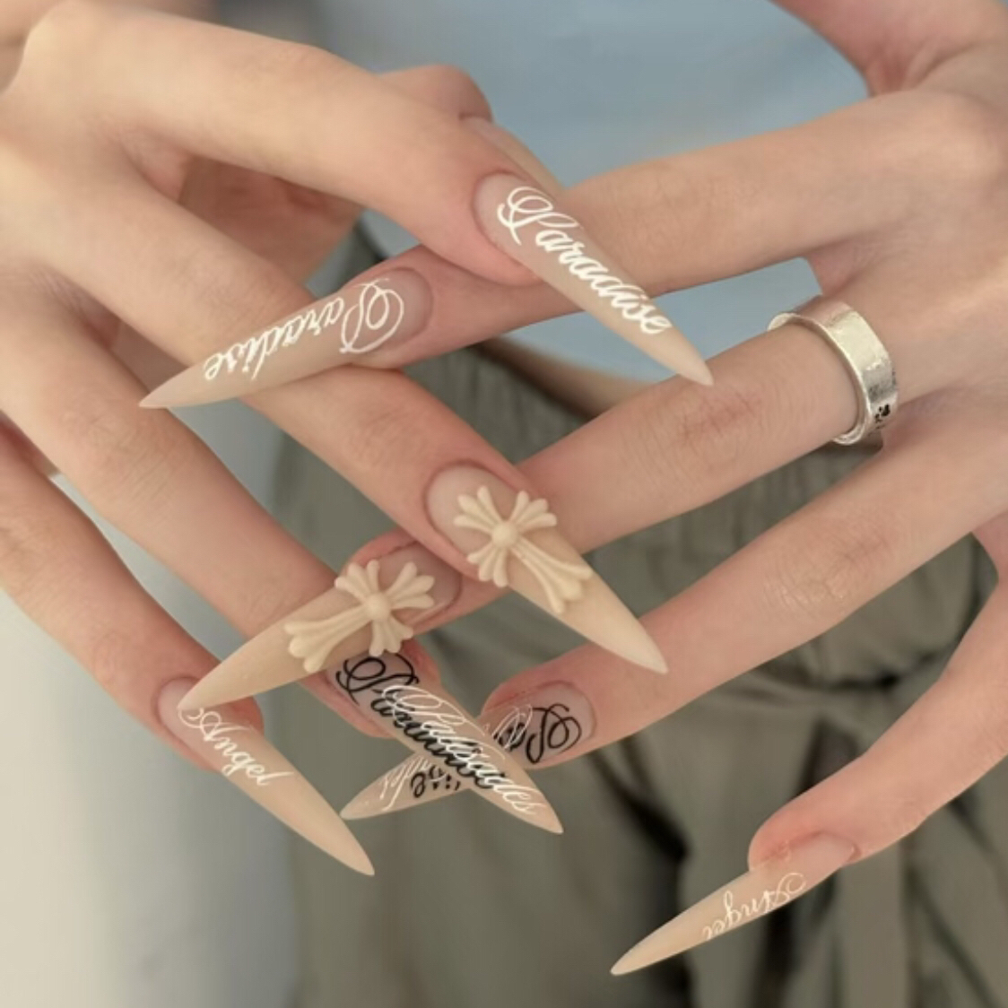 NOYA_nail