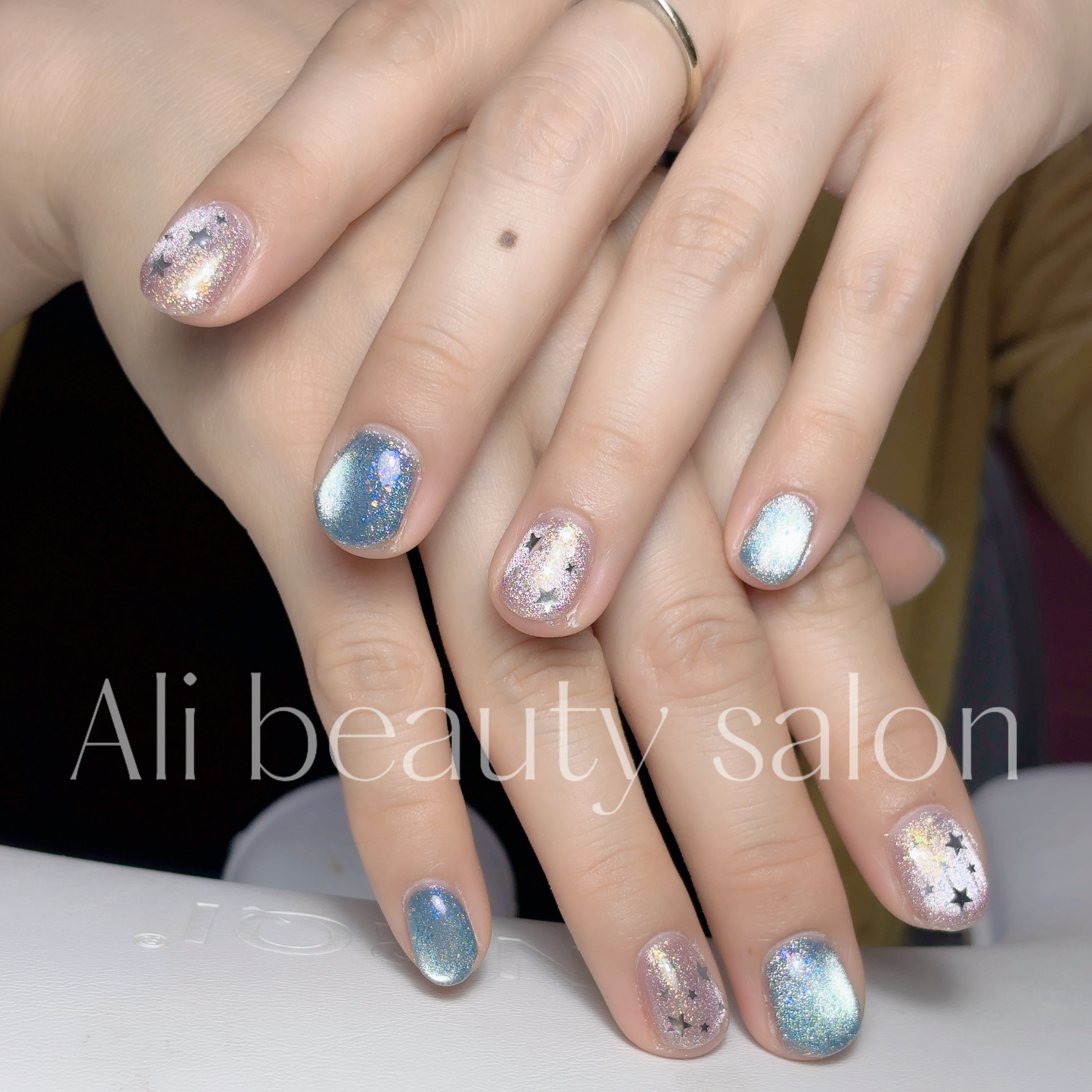 Ali_nail