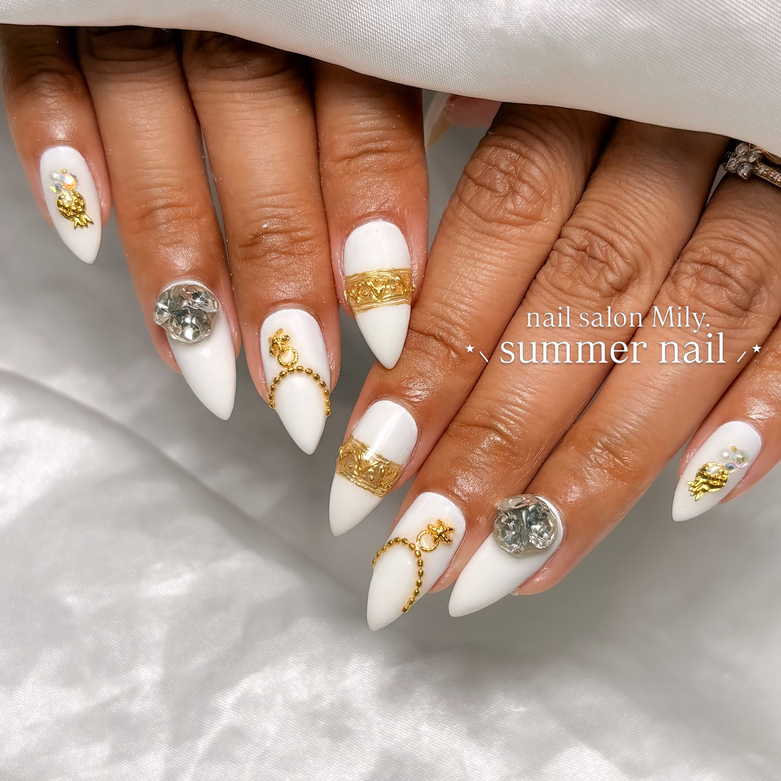 nail.salon.mily
