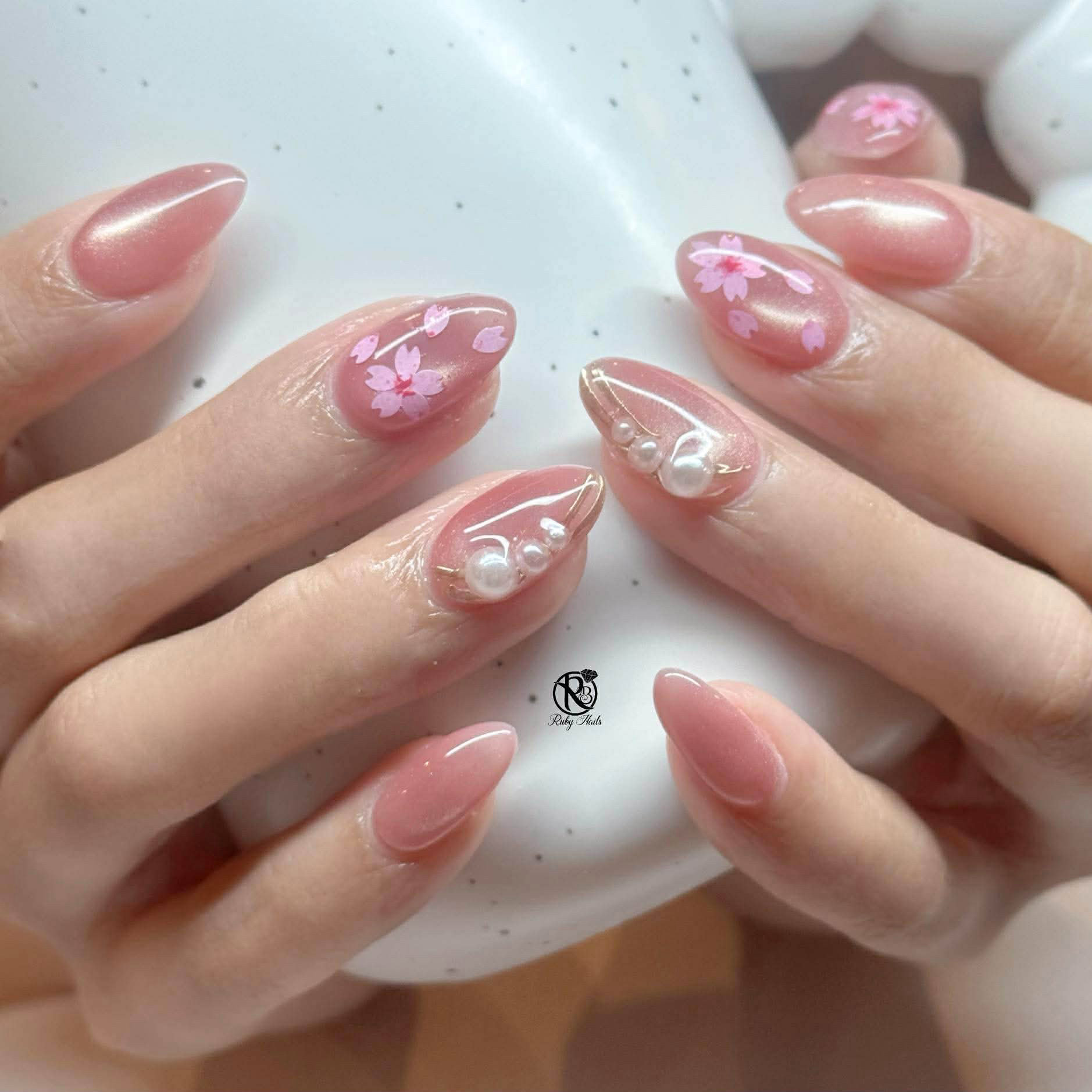 Emmy__Mint