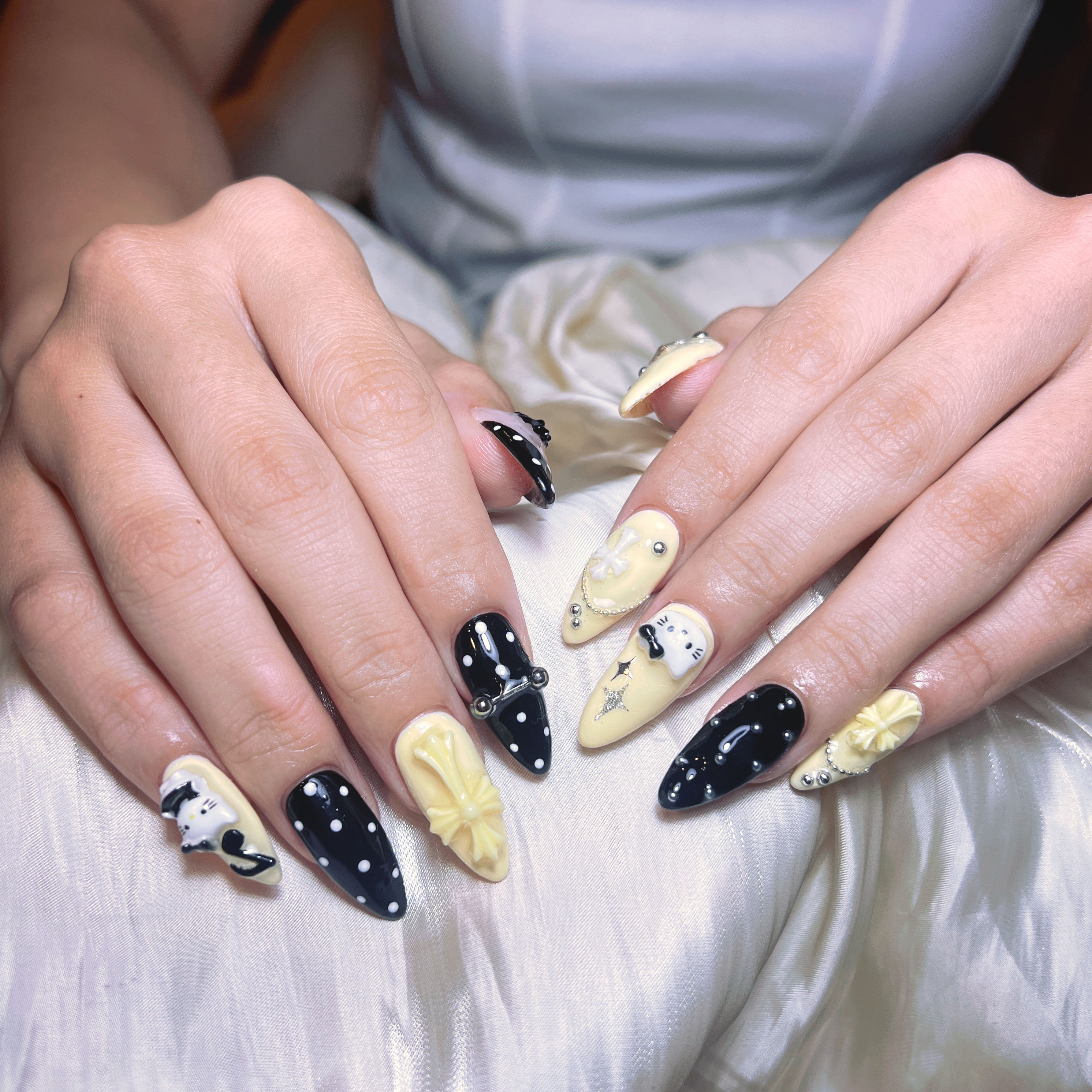 DAISY_NAIL_RISA