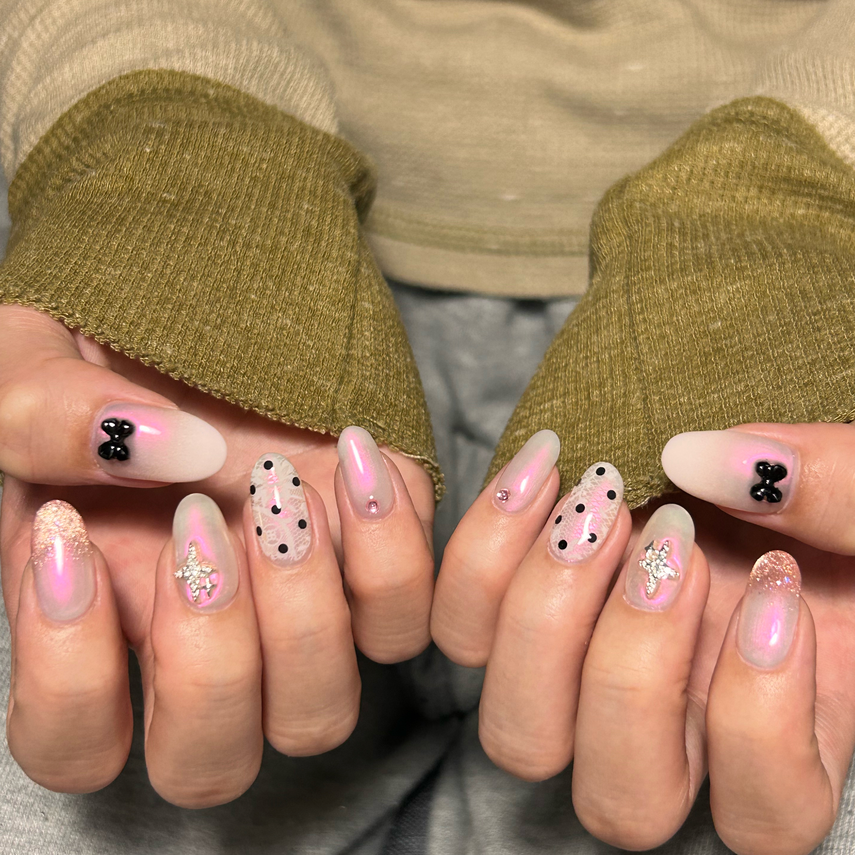earthly.nail