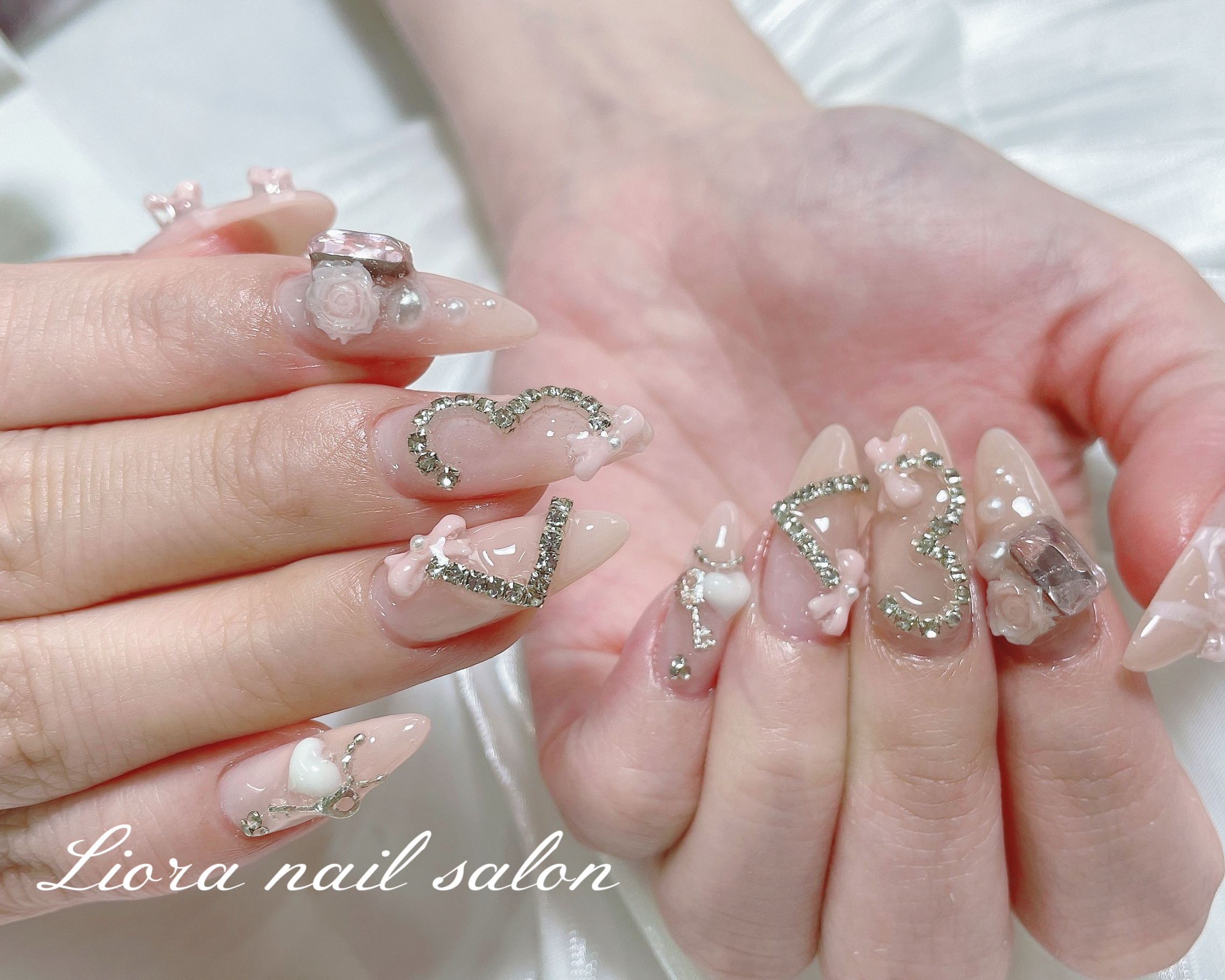 Liora_nail