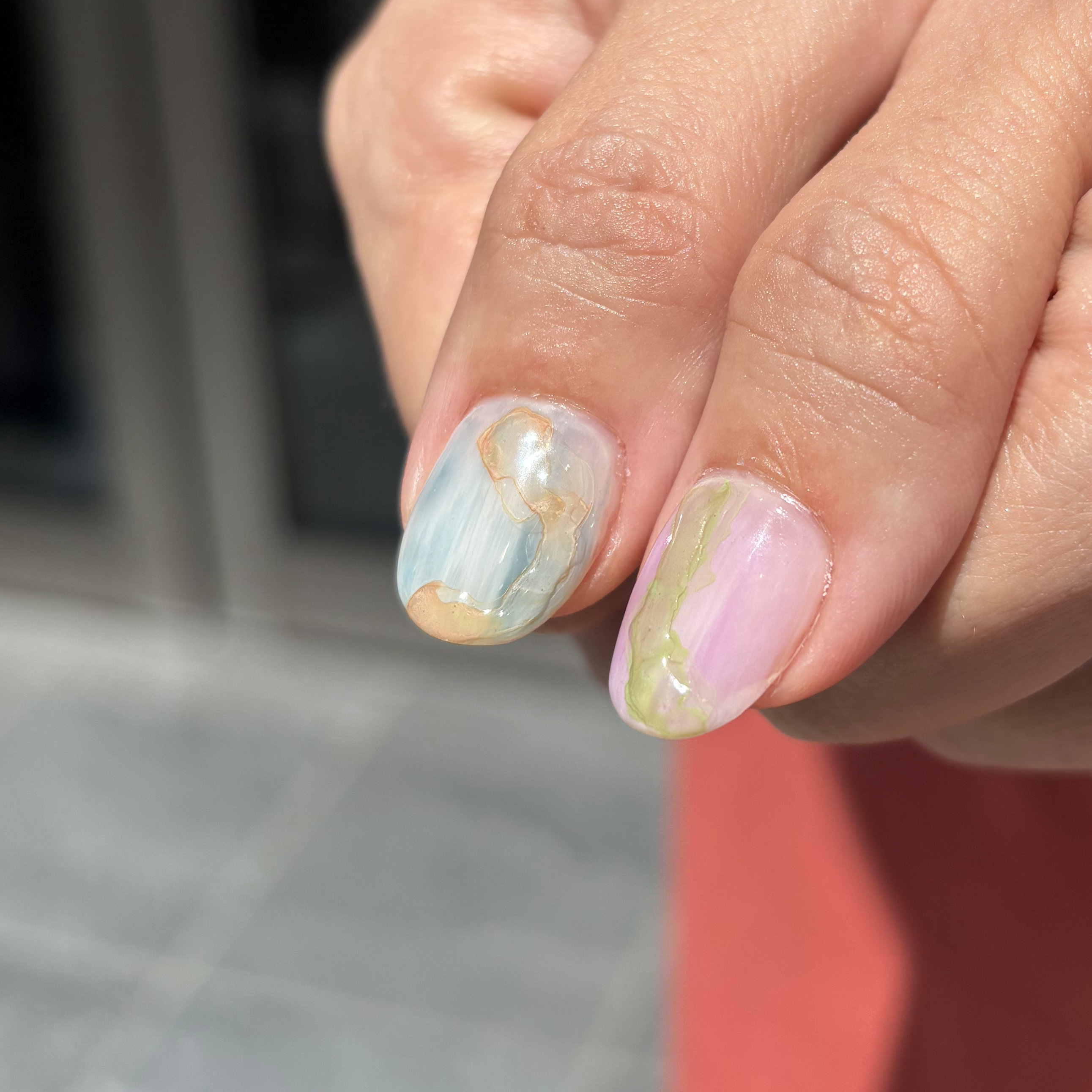 neouv_nail