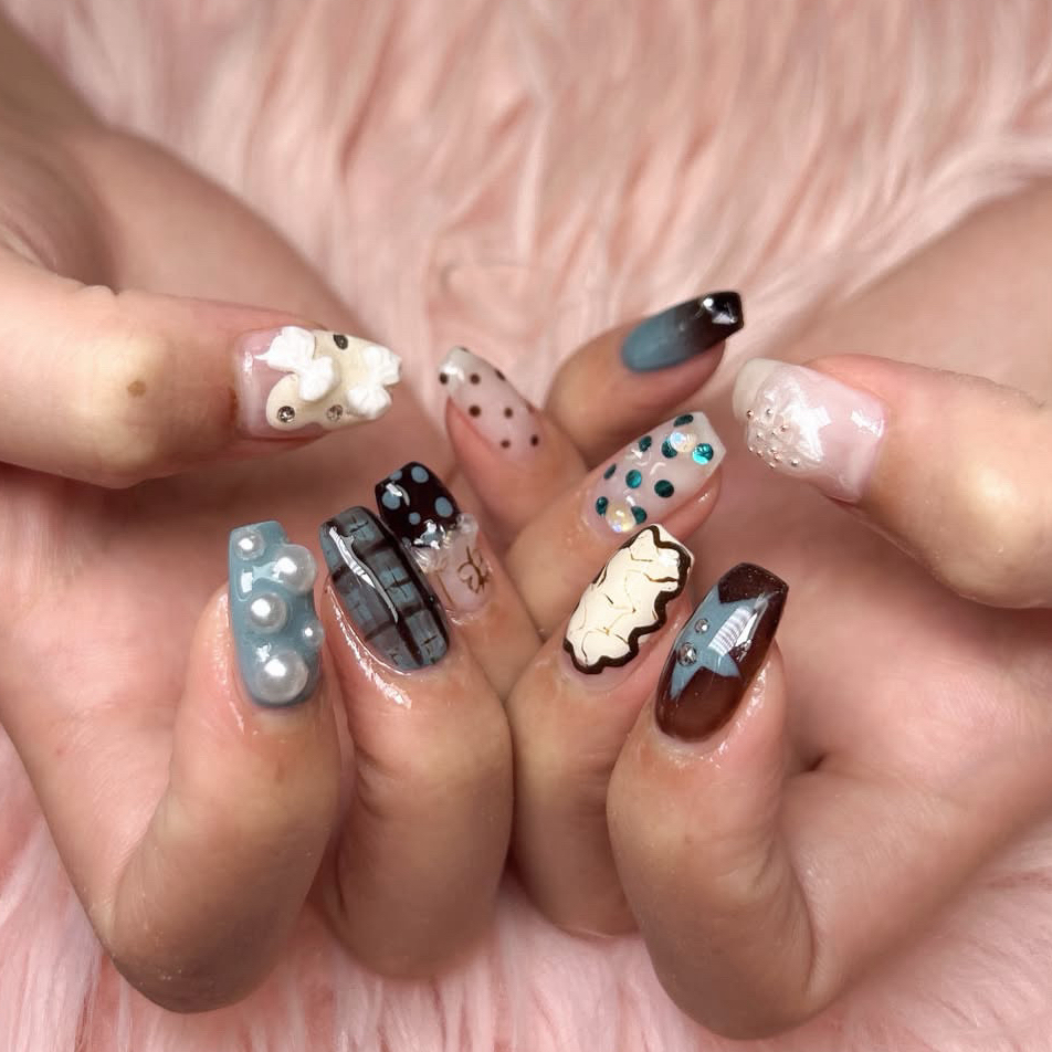 Nail_amber