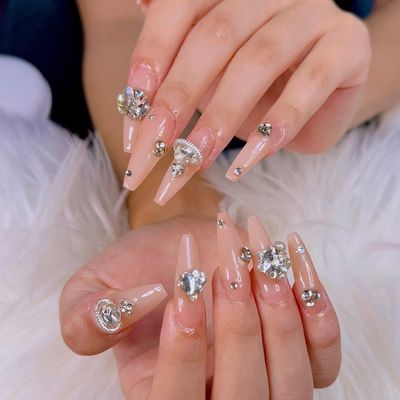 ネイルチップ10本長さだし+ワンカラー無制限つけ放題