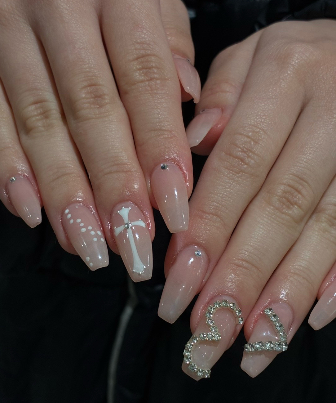 melo_nails.