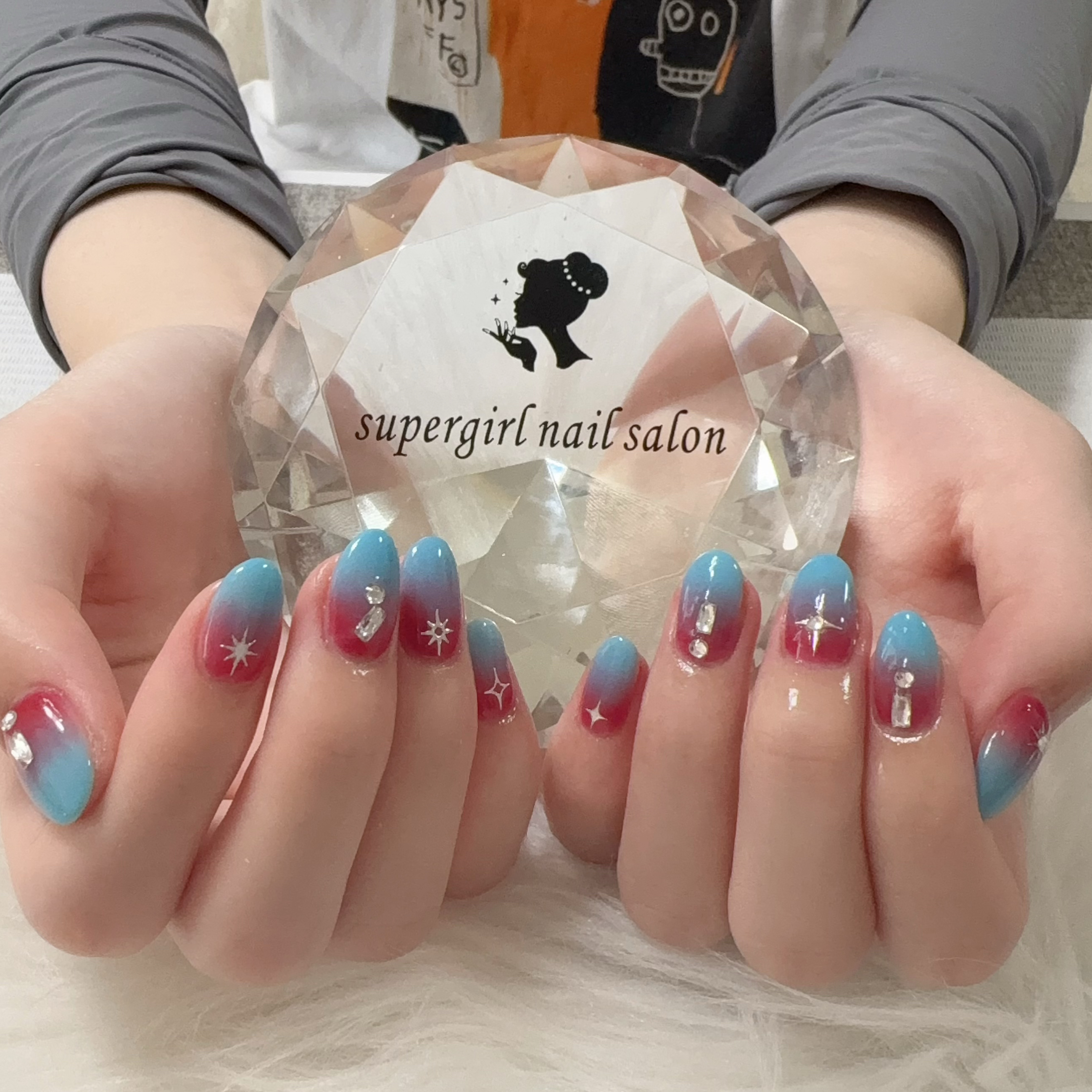 supergirlnailsalon