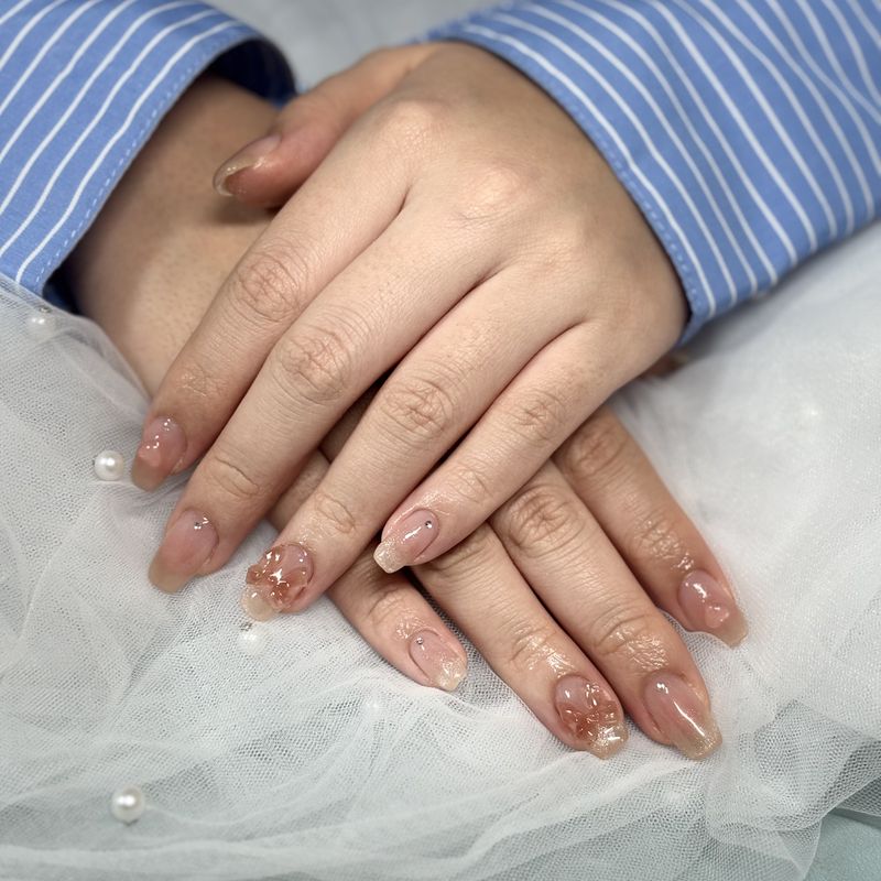 see nail