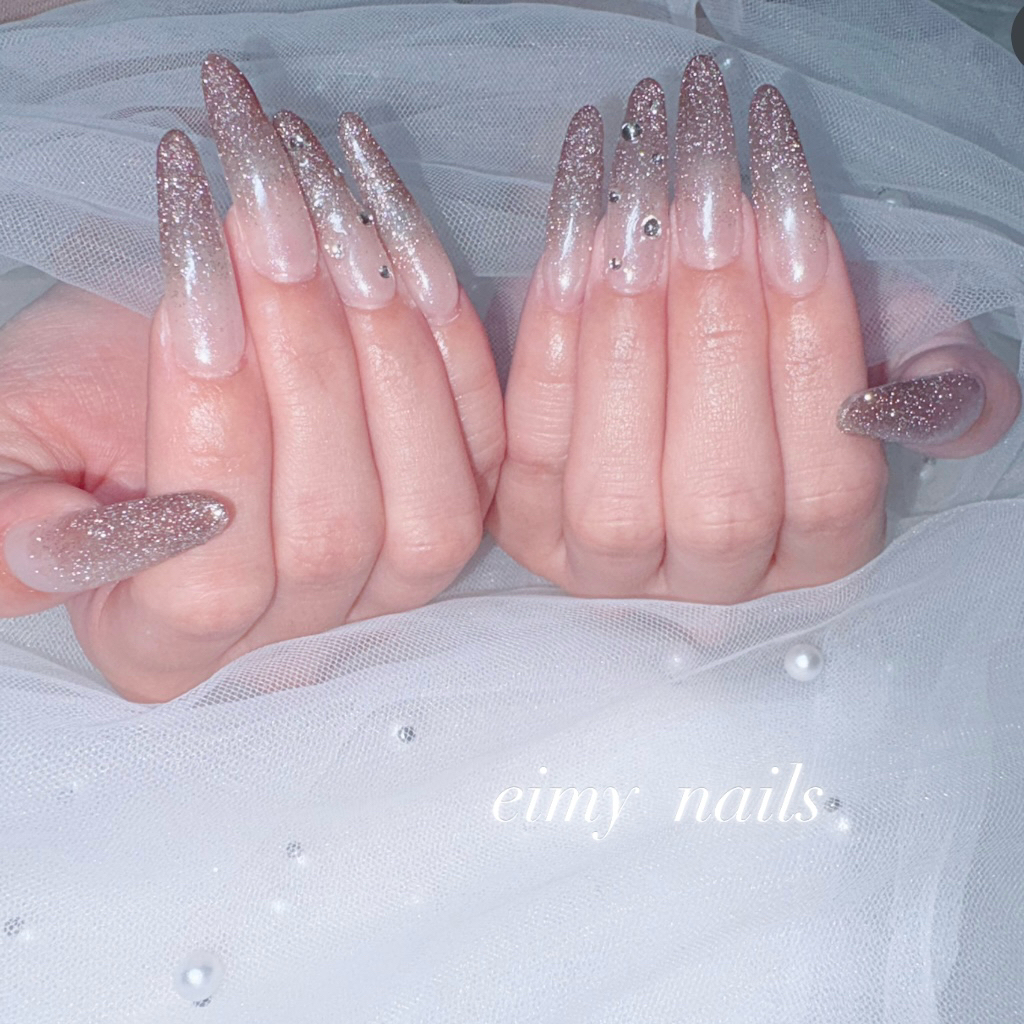 eimy_nails