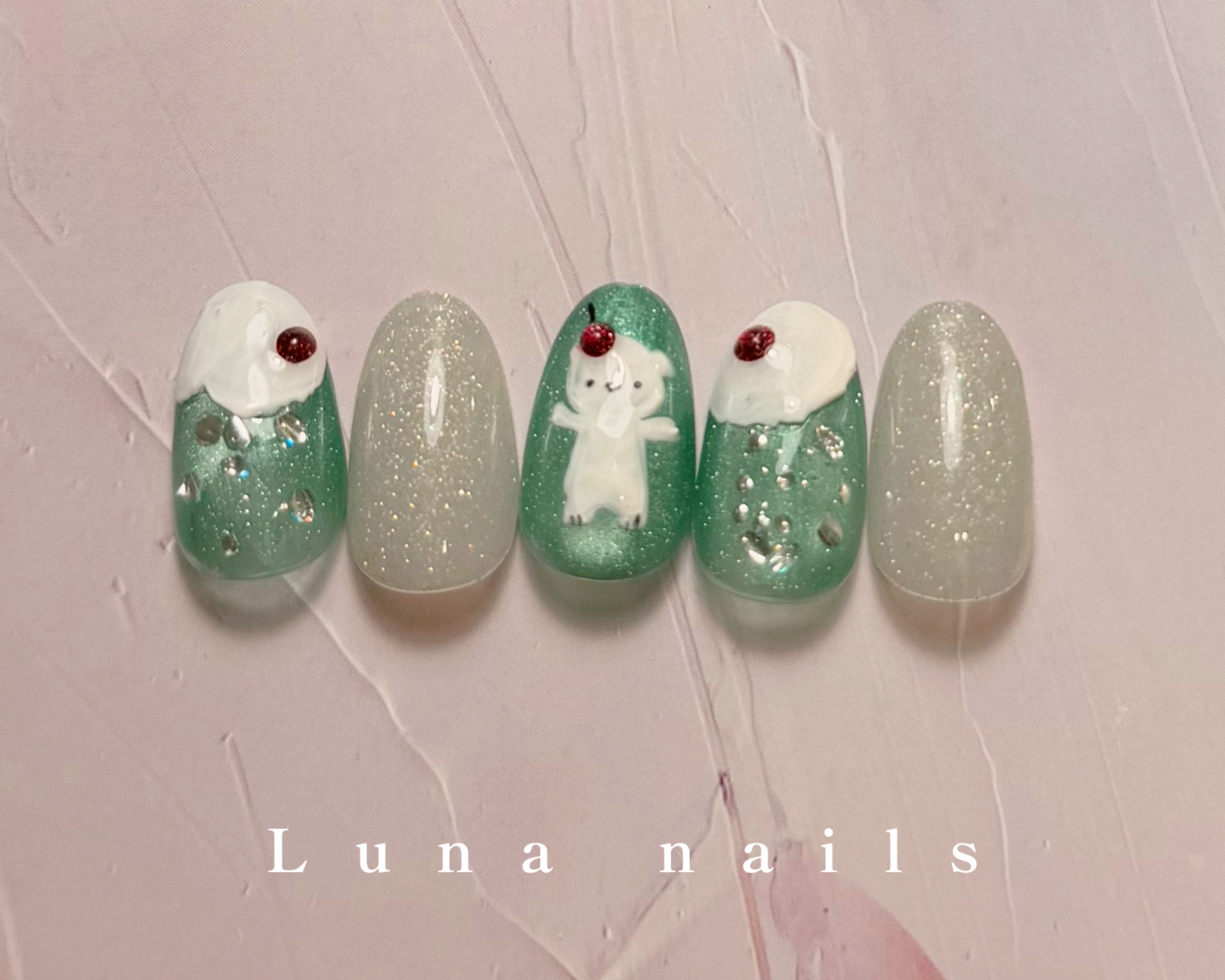 Luna_nails_yuki