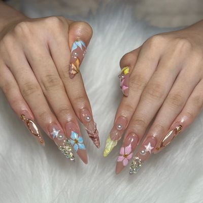 💖学割メニュー💖
長さ出し➕持ち込みアート2.5h