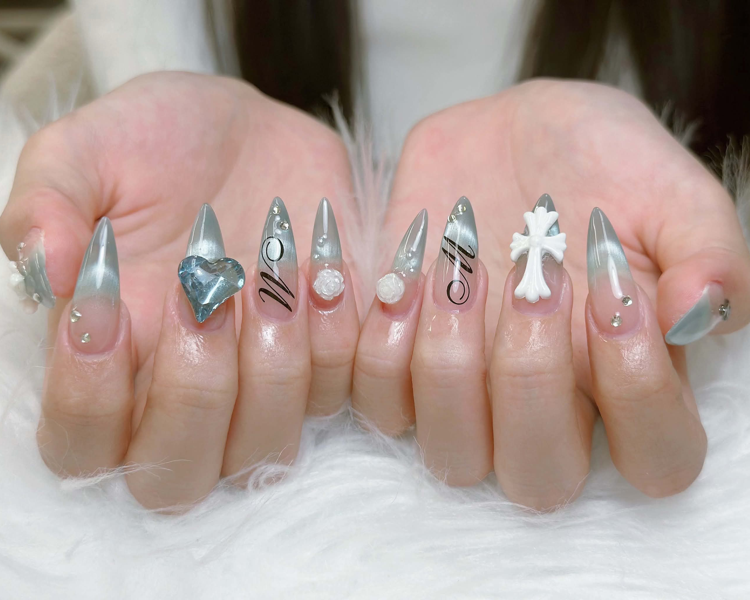 Nienail_mikachan