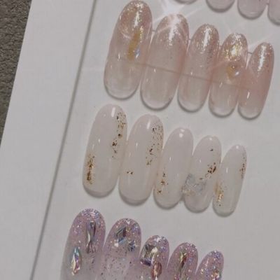 【次なるブーム！！！ちゅるちゅる、きらきら、
中韓定額ネイル★