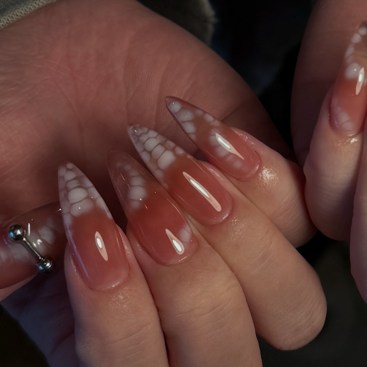 ayla_nail_eyebrow