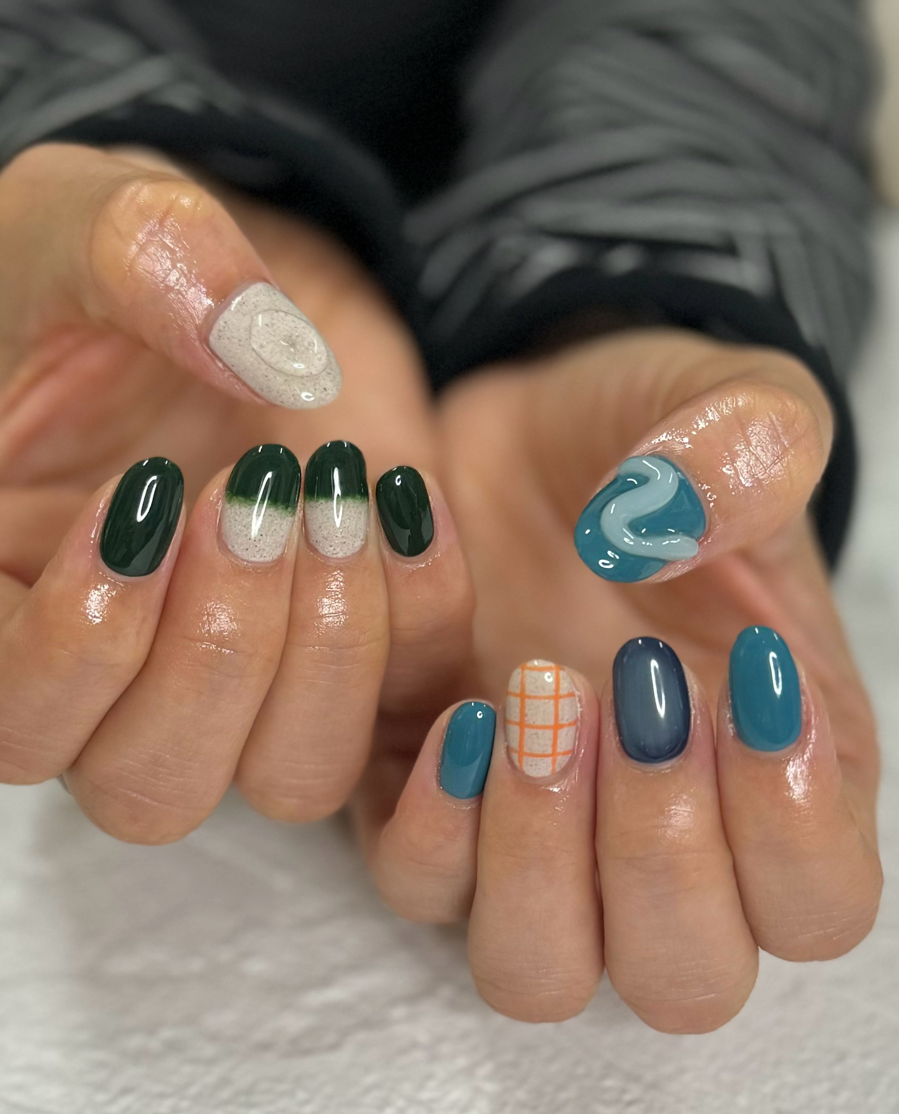 Hale_privatenails