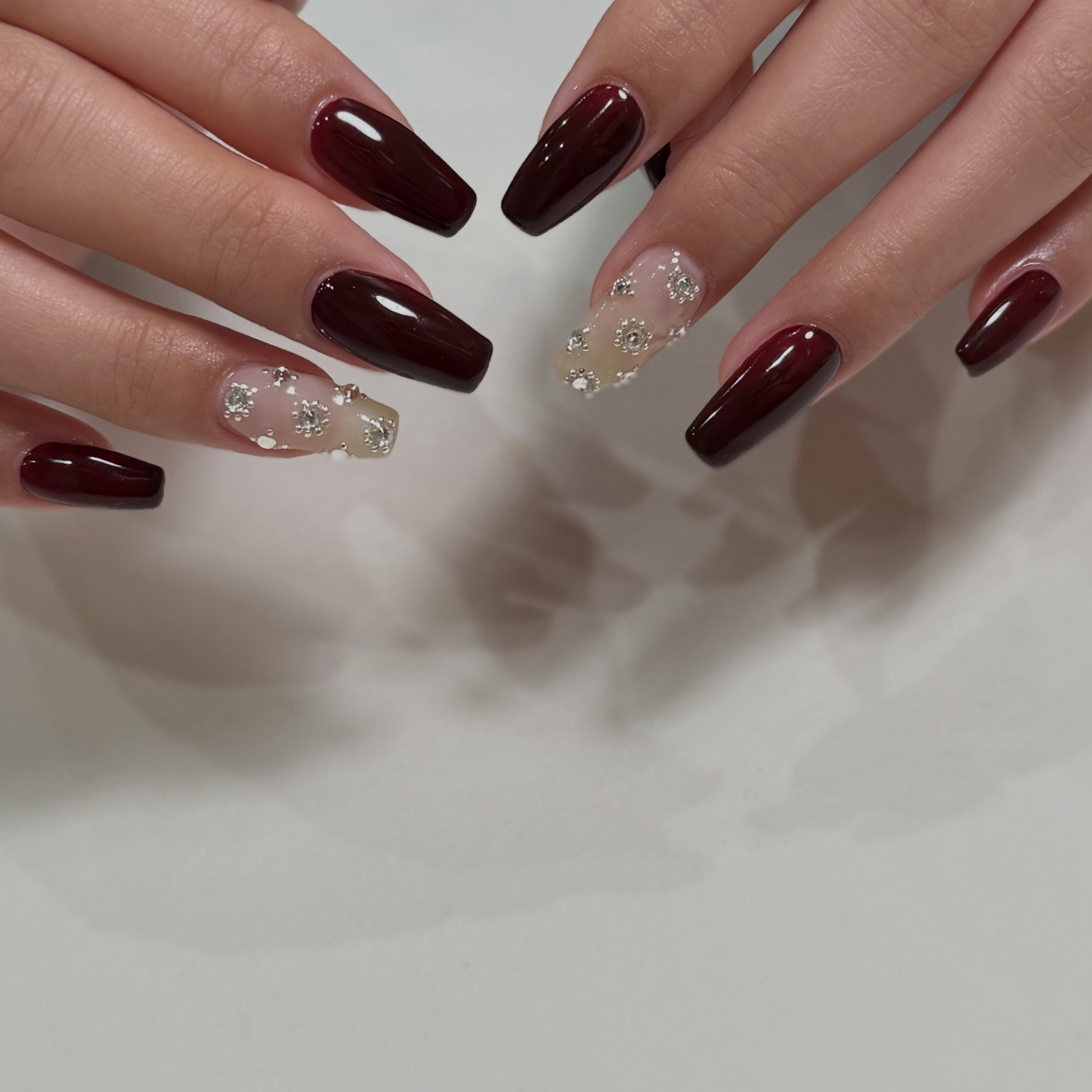 nail__ito