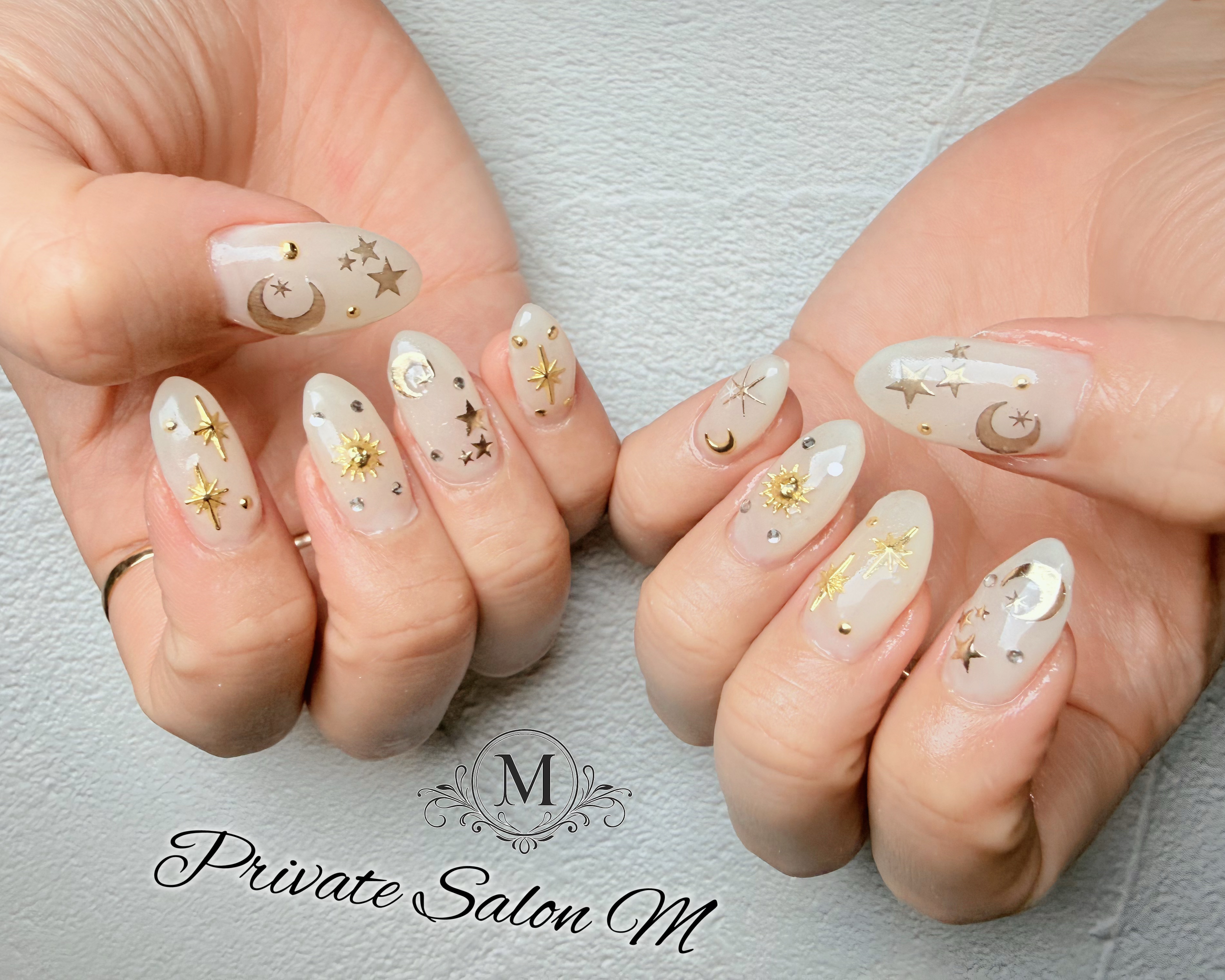 Private.Salon.M