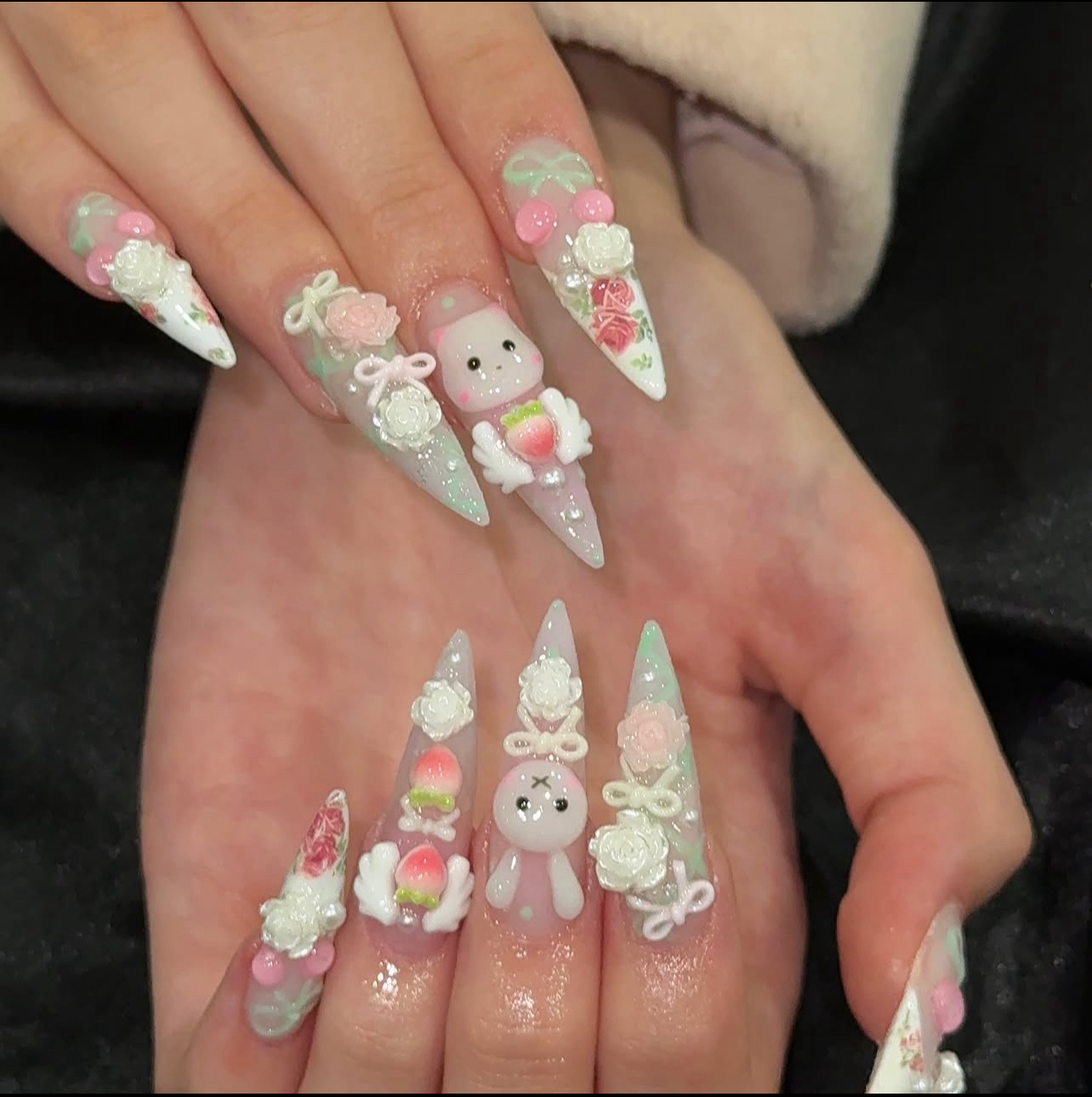 RINA_MIKA_Shinsaibashi