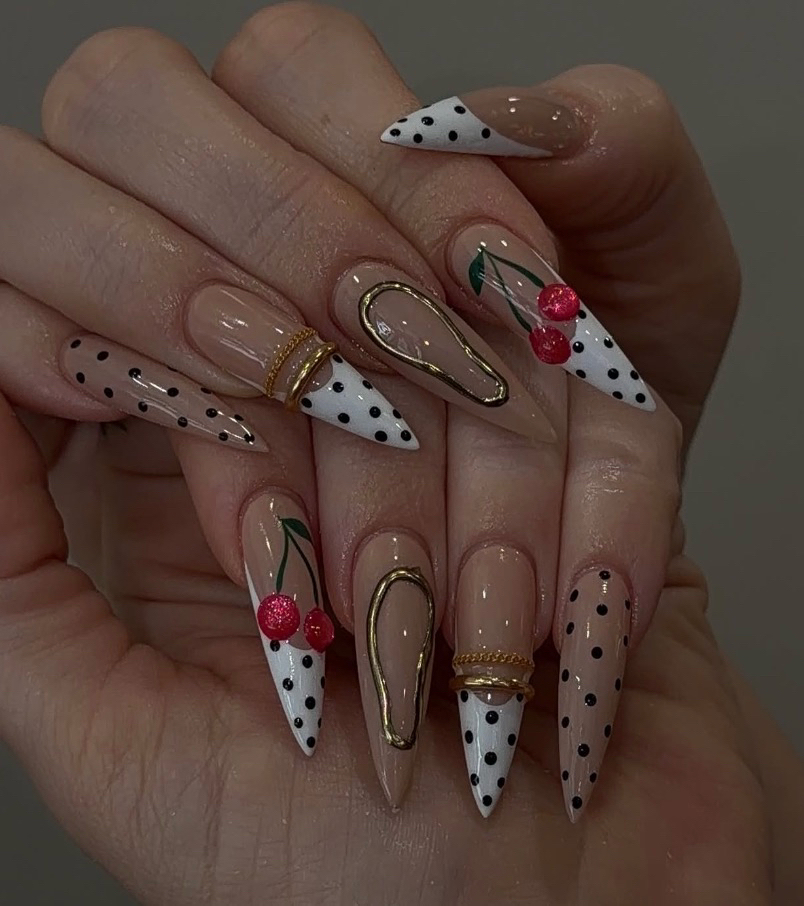 AMI_NAIL_KEBUKURO