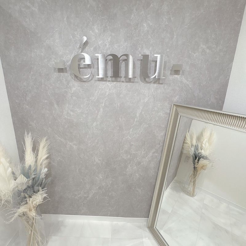 -emu- エミュ心斎橋店【パーツつけ放題/長さ出し】