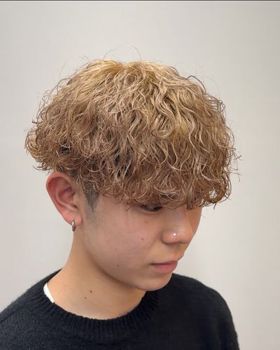 カット＋ダブルカラー＋各種パーマ