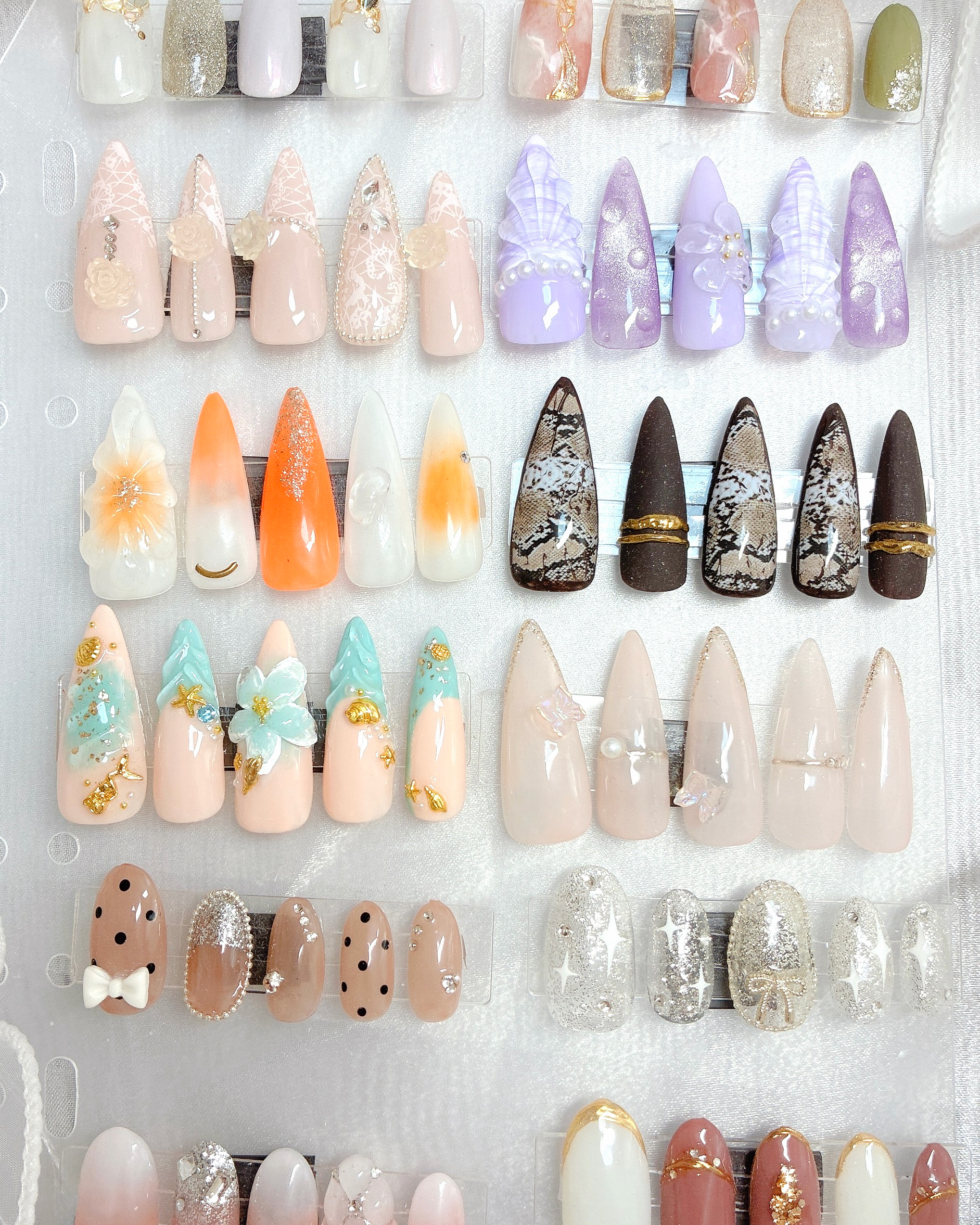 GAL_NAIL