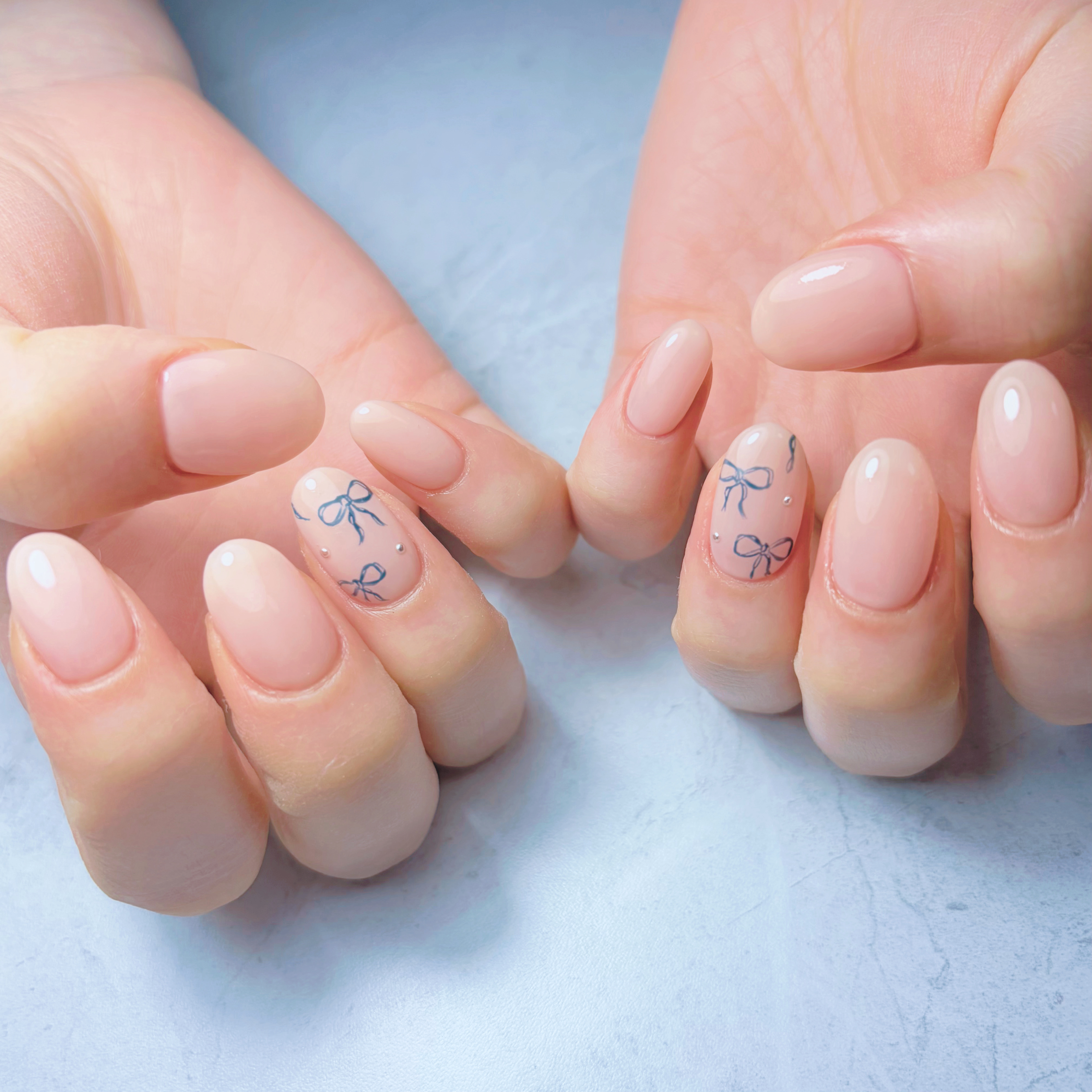 Adel_nail