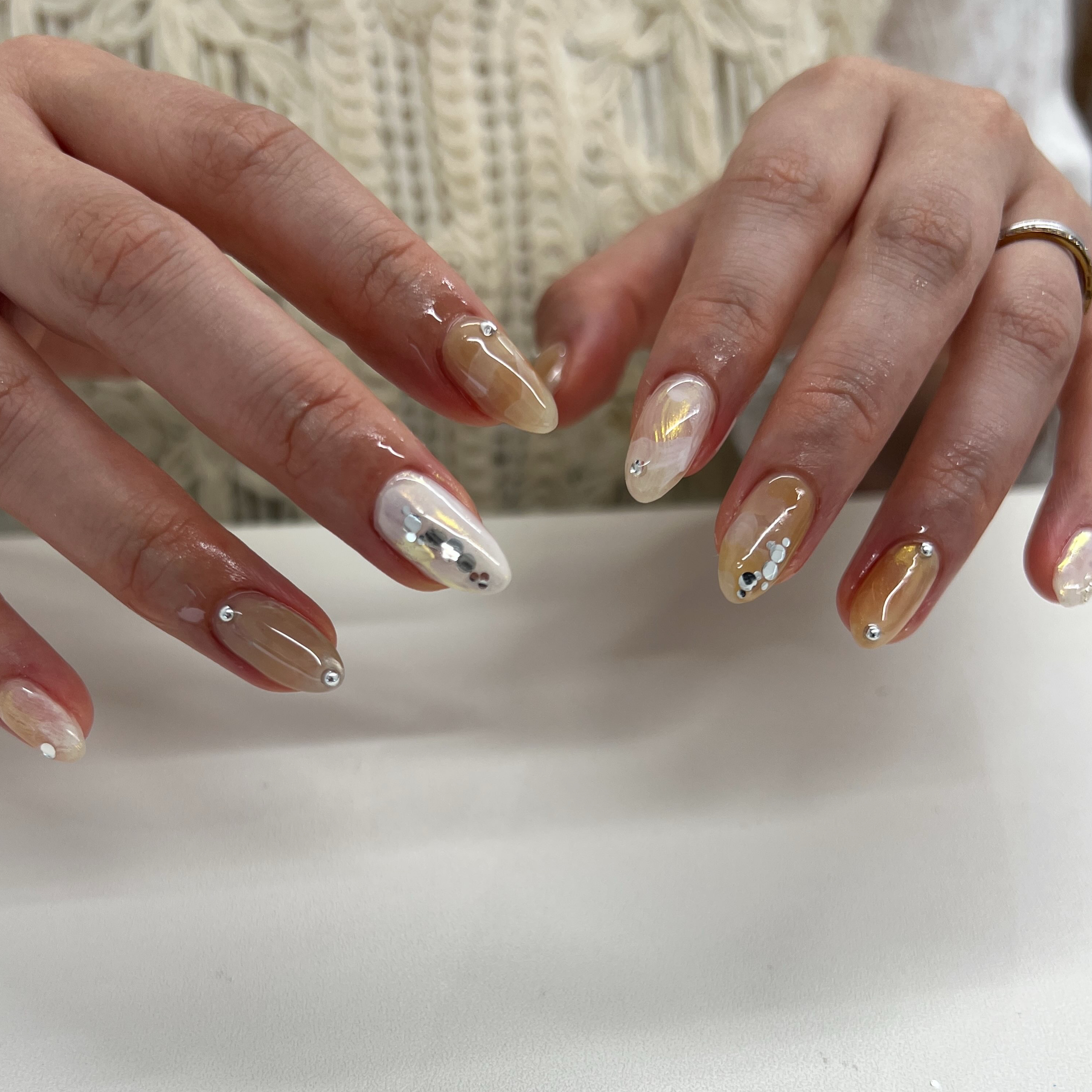 nail_gris