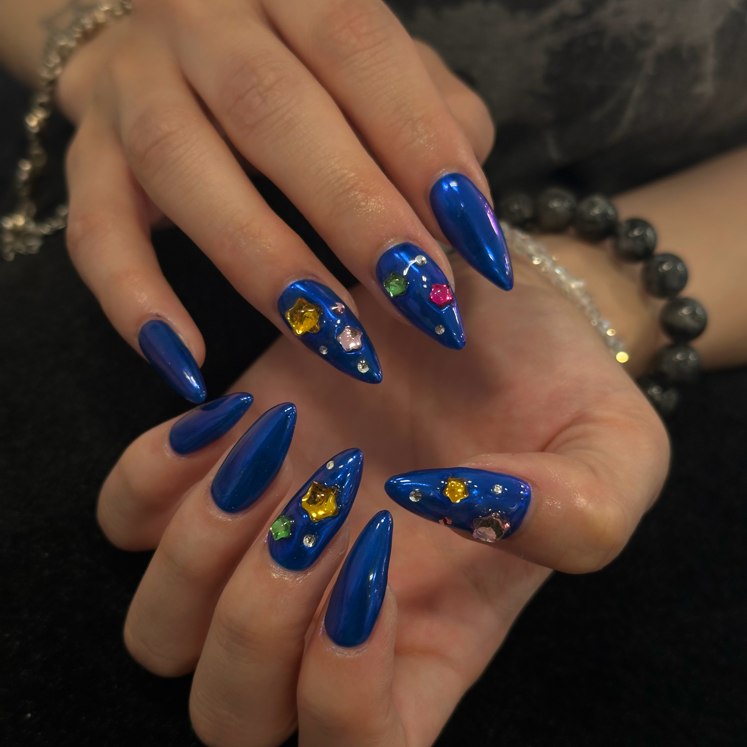 ayu_trunail