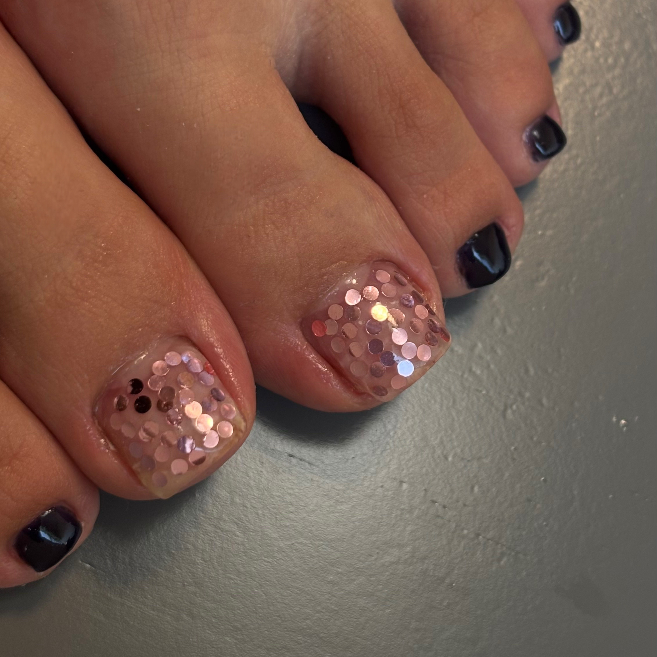 ave__nail