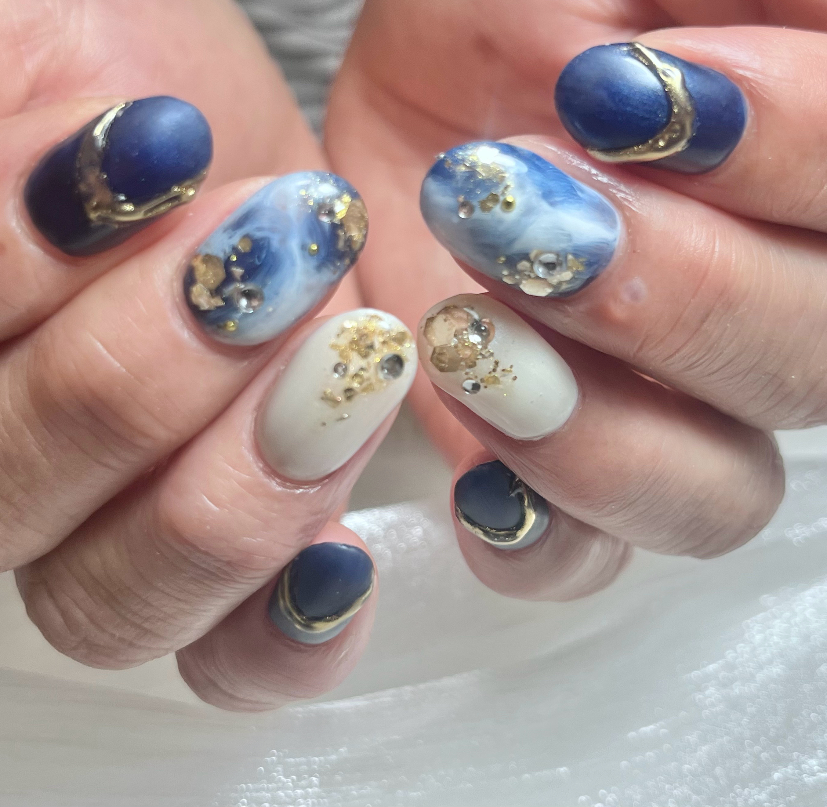 nail.plume