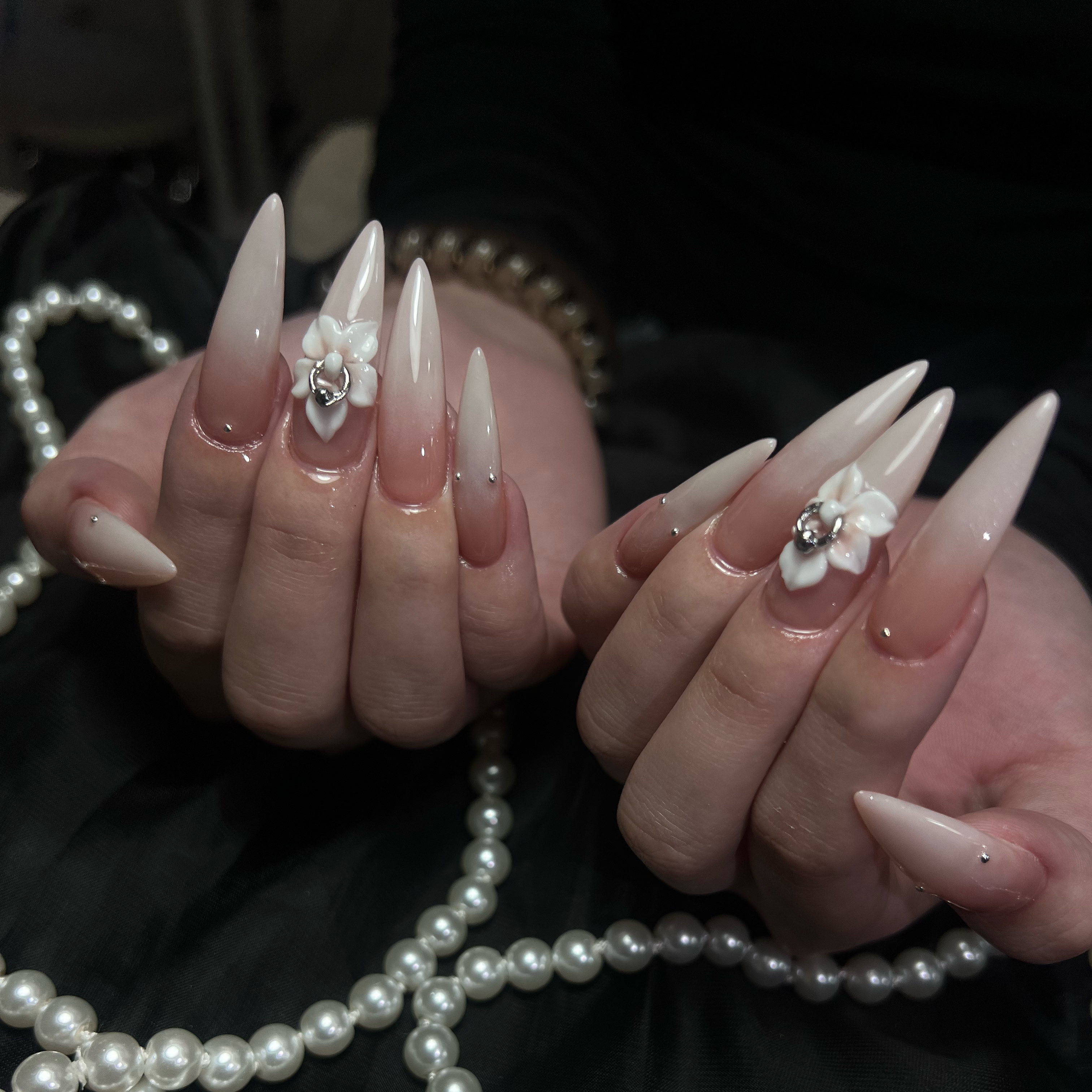Lunar.Nail