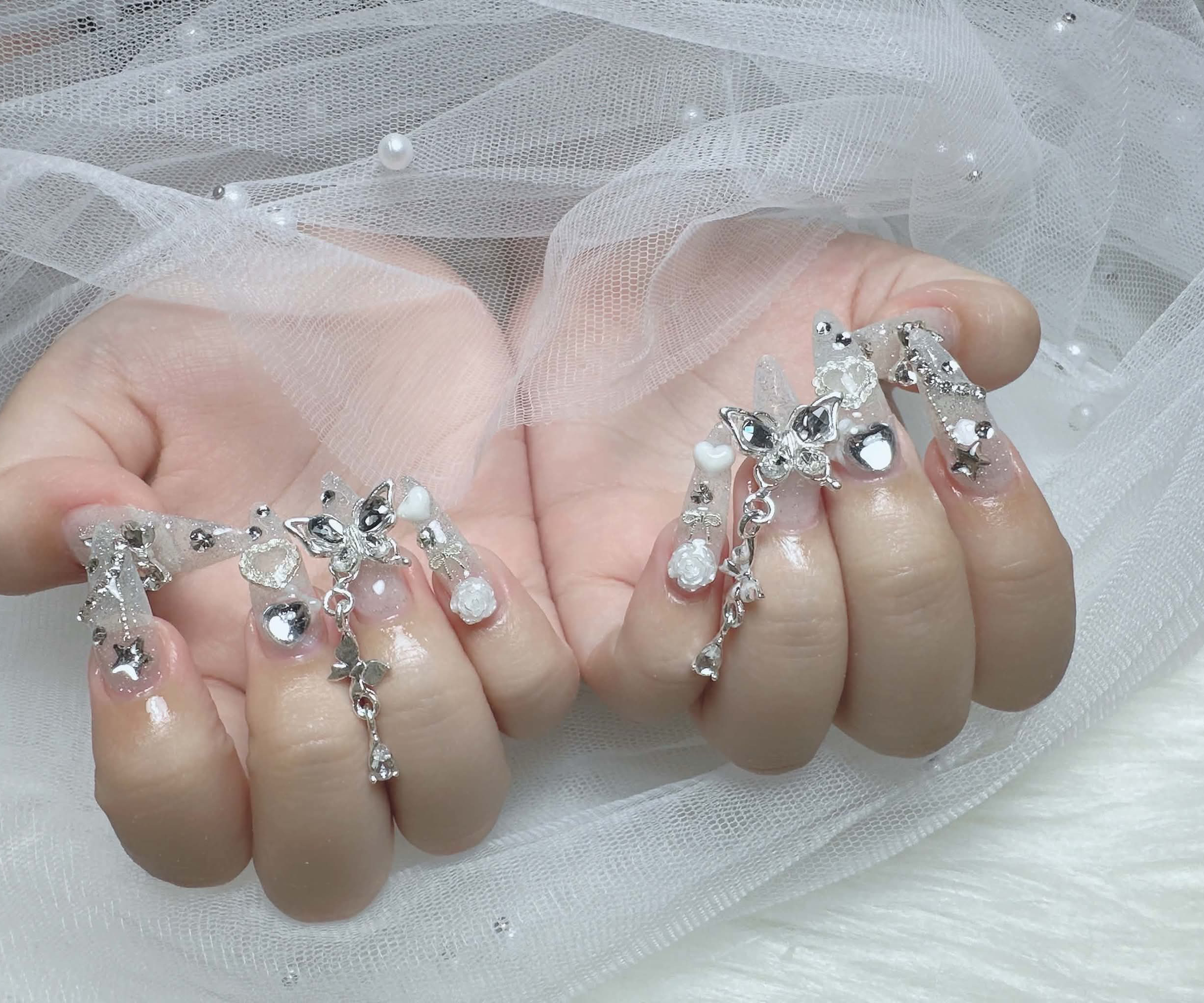 suki.Nail