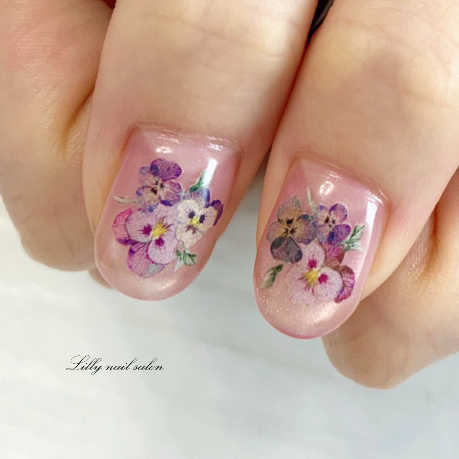 Lilly_nailsalon_Miku