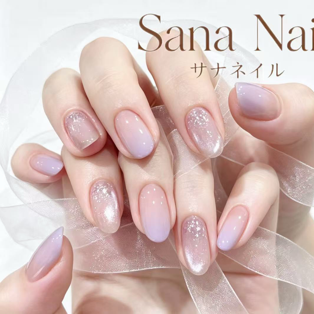 Yuna_nail.