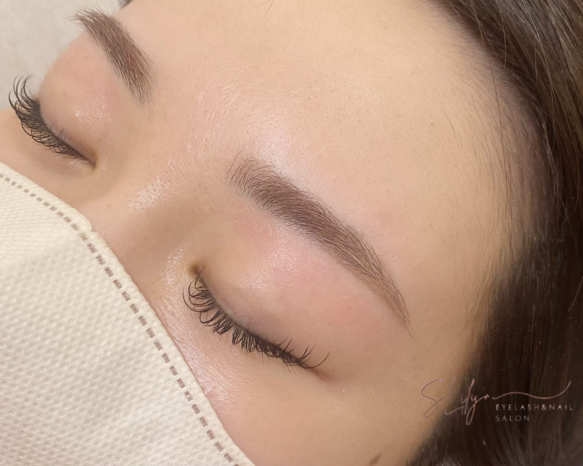 SLily_eyebrow
