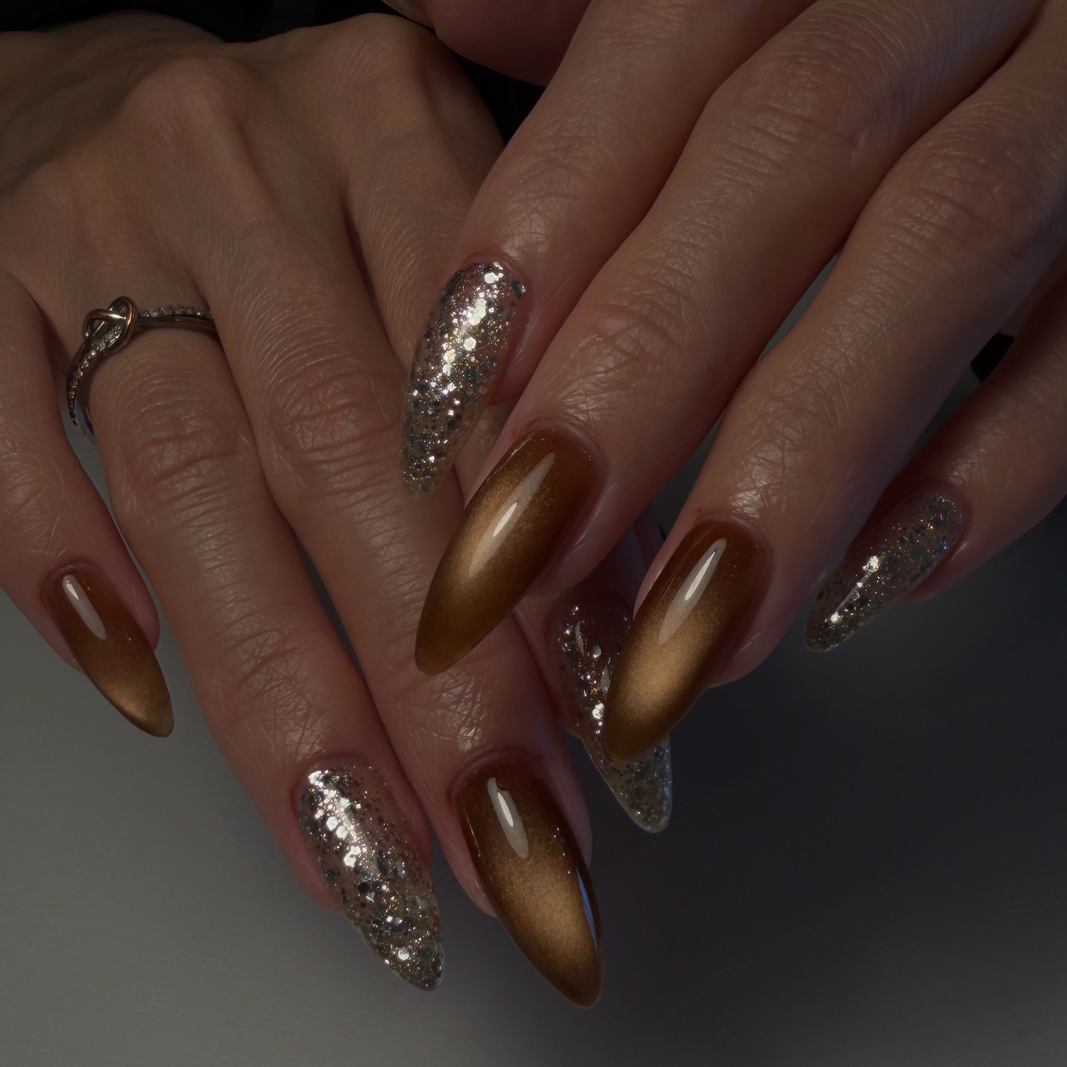 Aura.nail