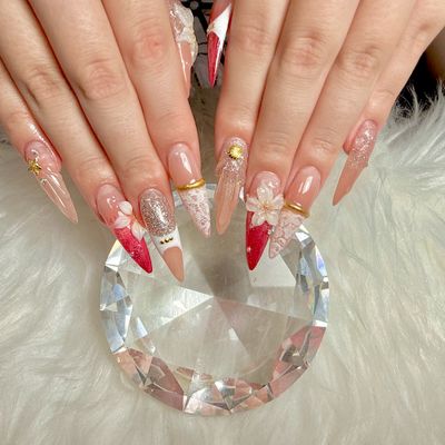 〈オフなし💅🏻ケア込み✨〉　チップ長さ出し　ロング♡  持ち込みデザイン