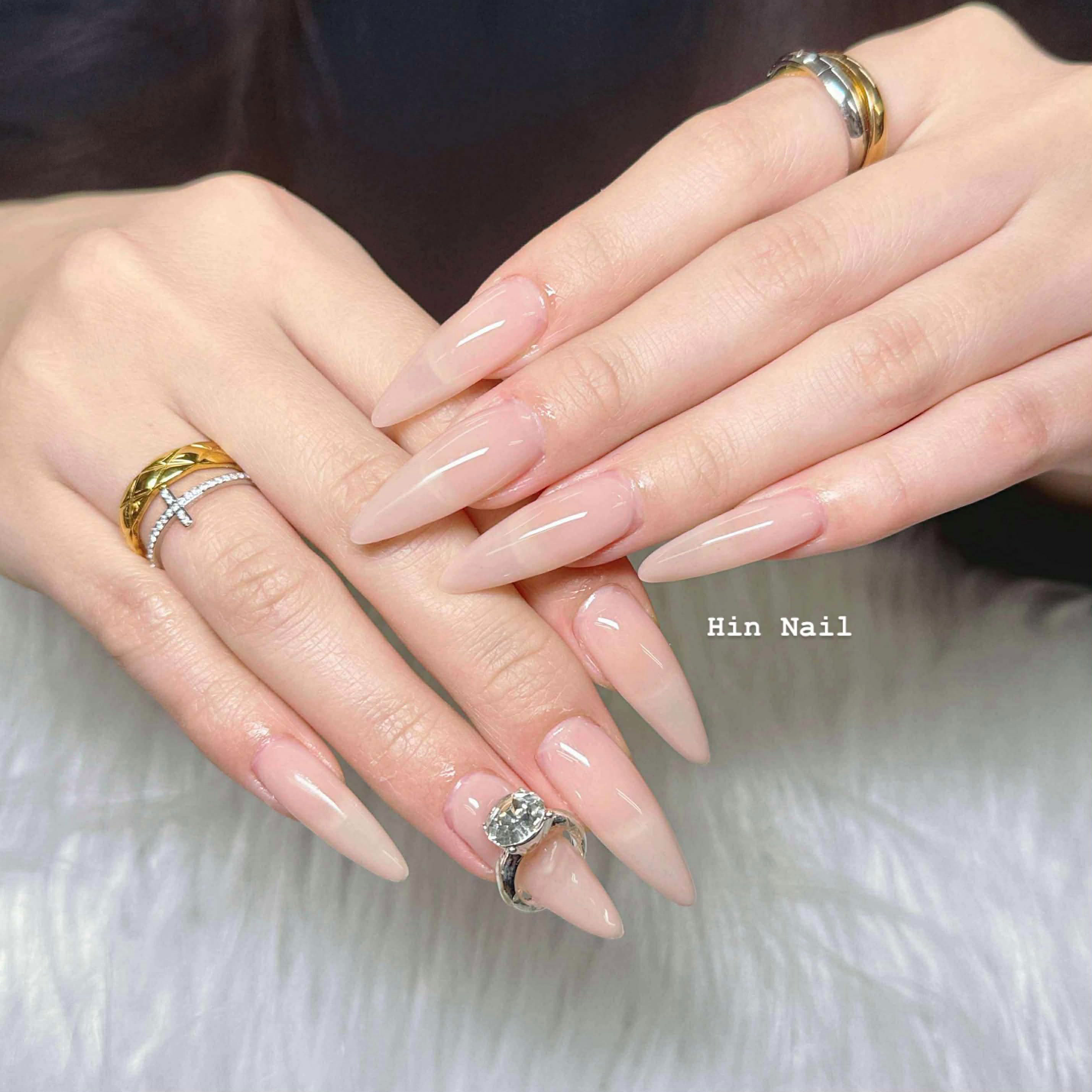 Hin.Rin.Nail
