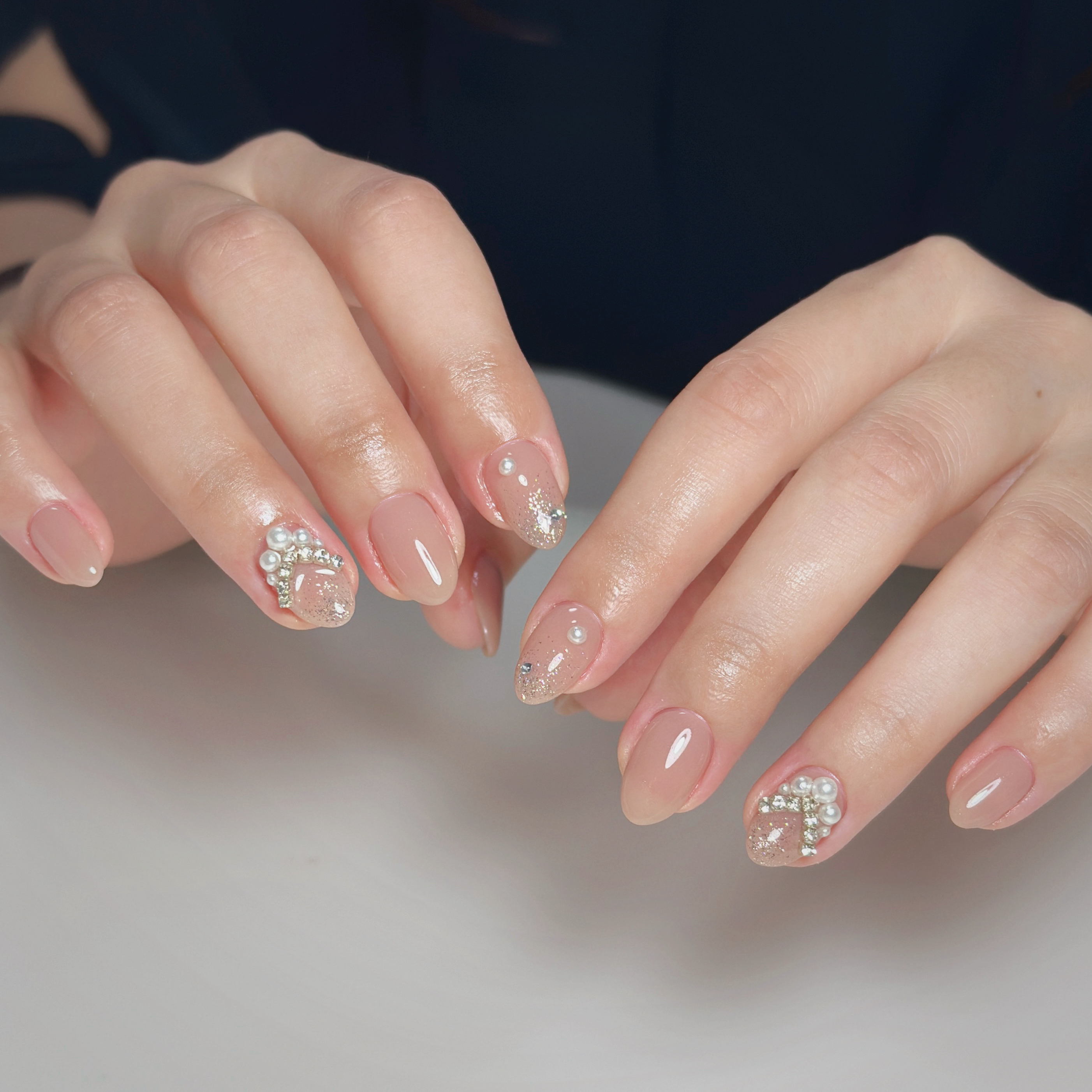 thumbs.up.nail