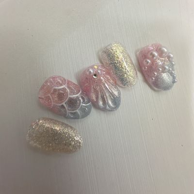 gorgeous  nail