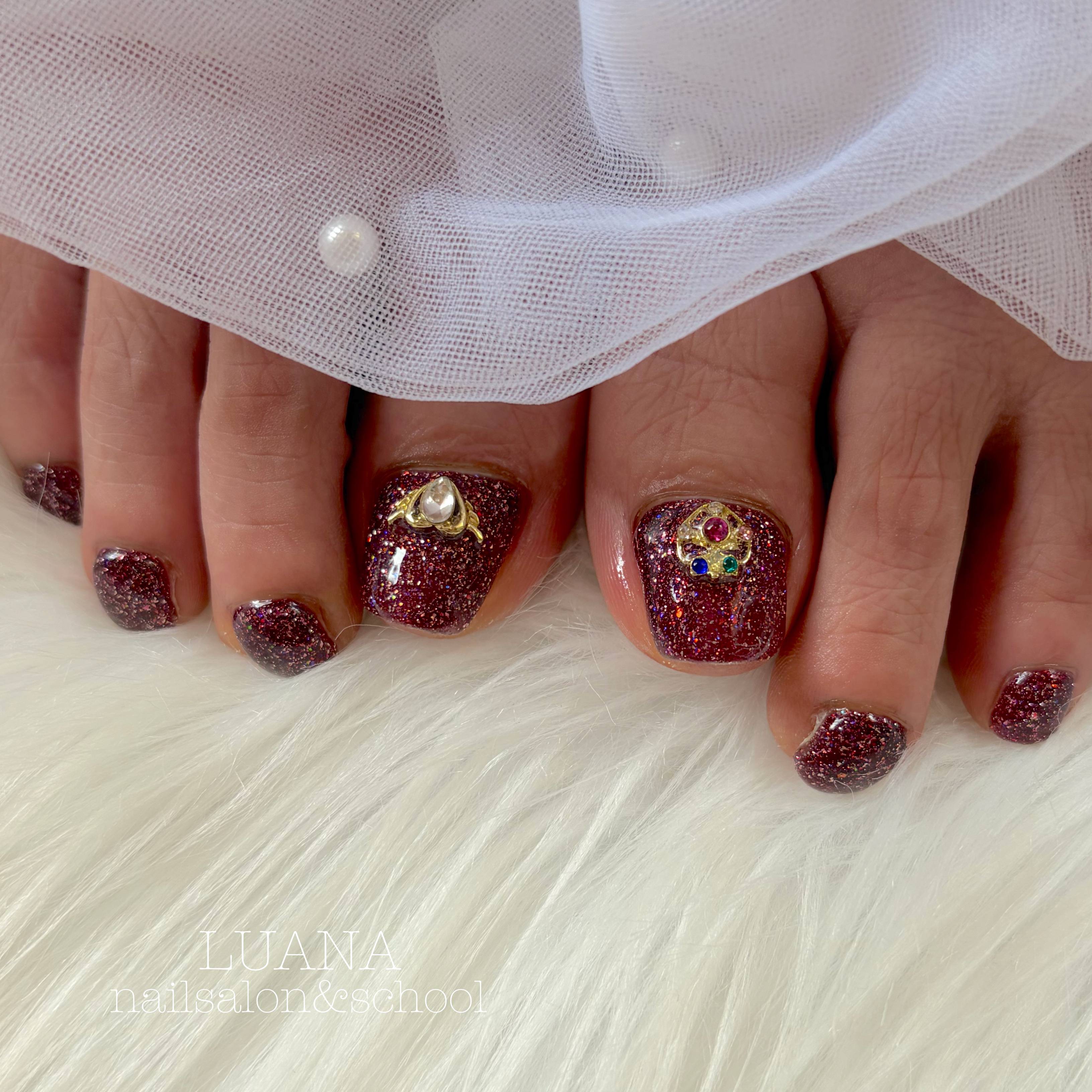 LUANA.nail