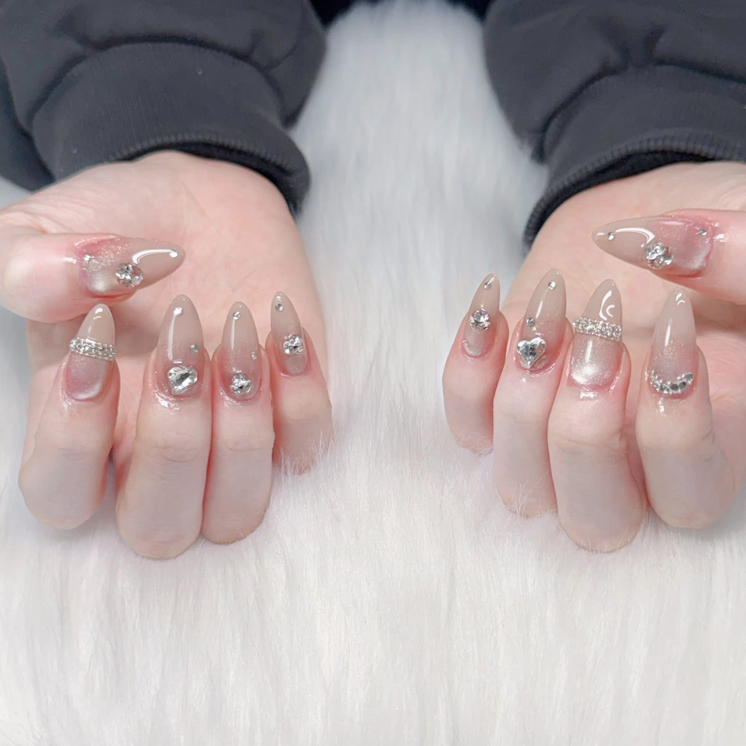GOHOUBI_Nail