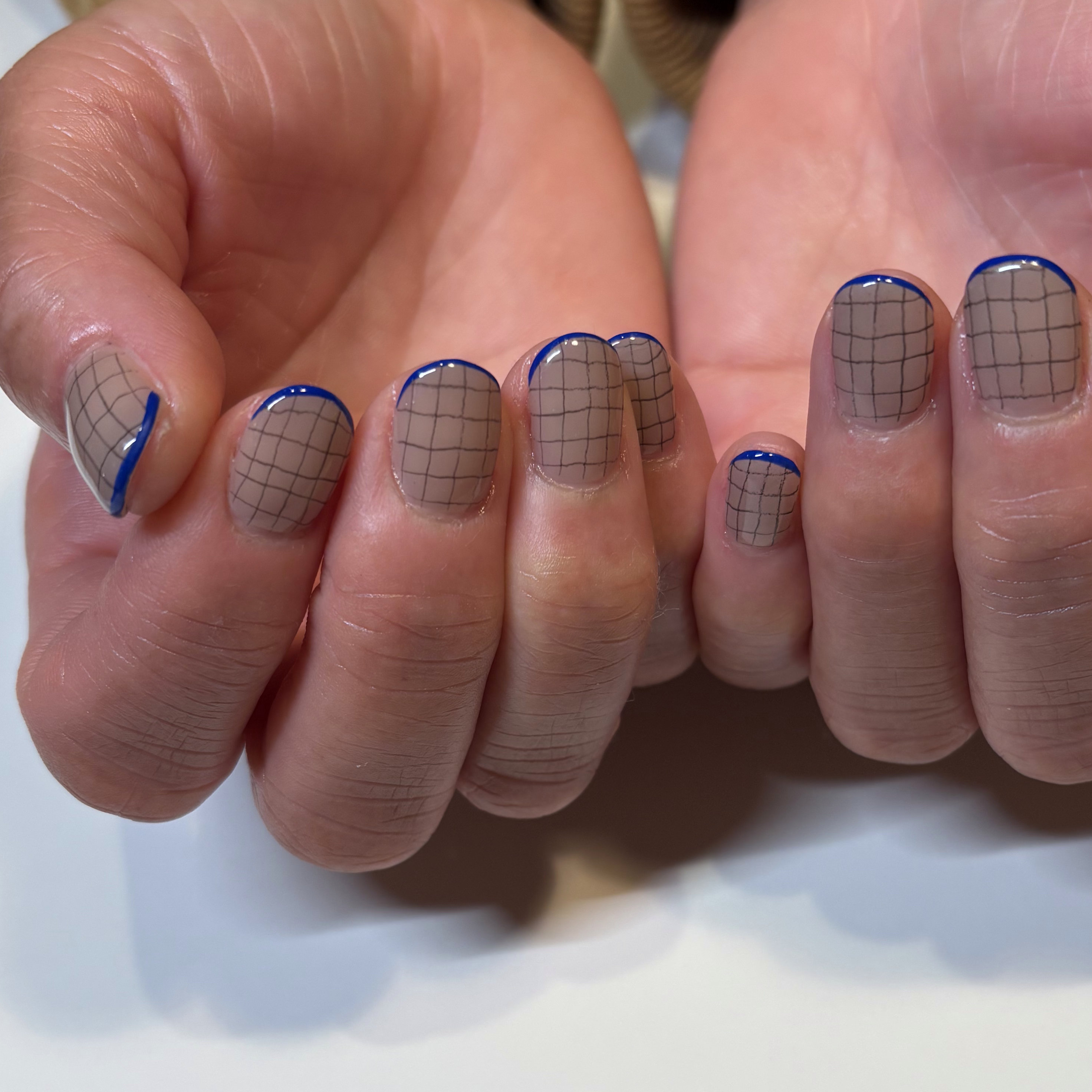 hugnail