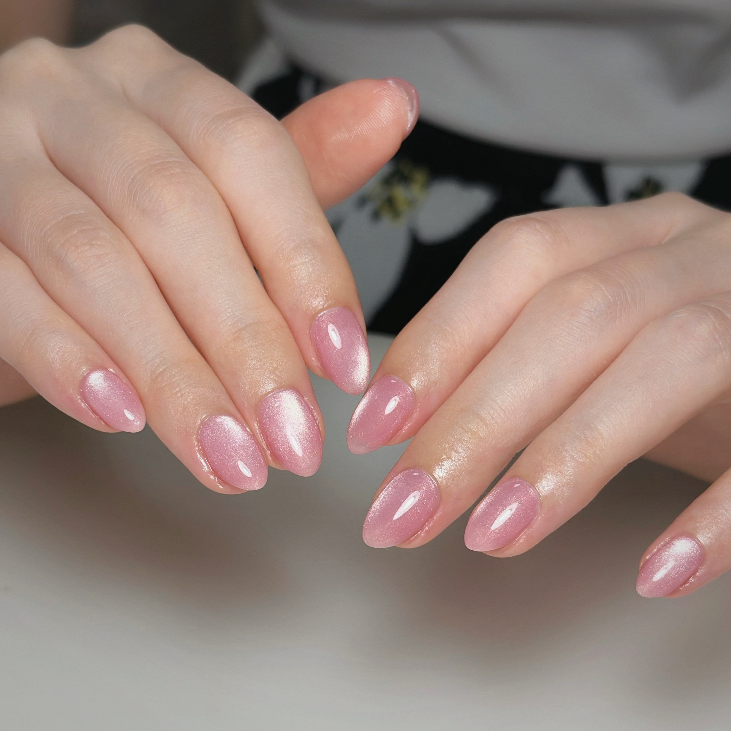 thumbs.up.nail