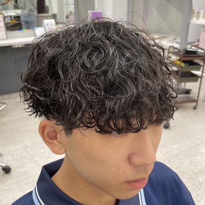 御新規様限定！！
カット+波巻きパーマ