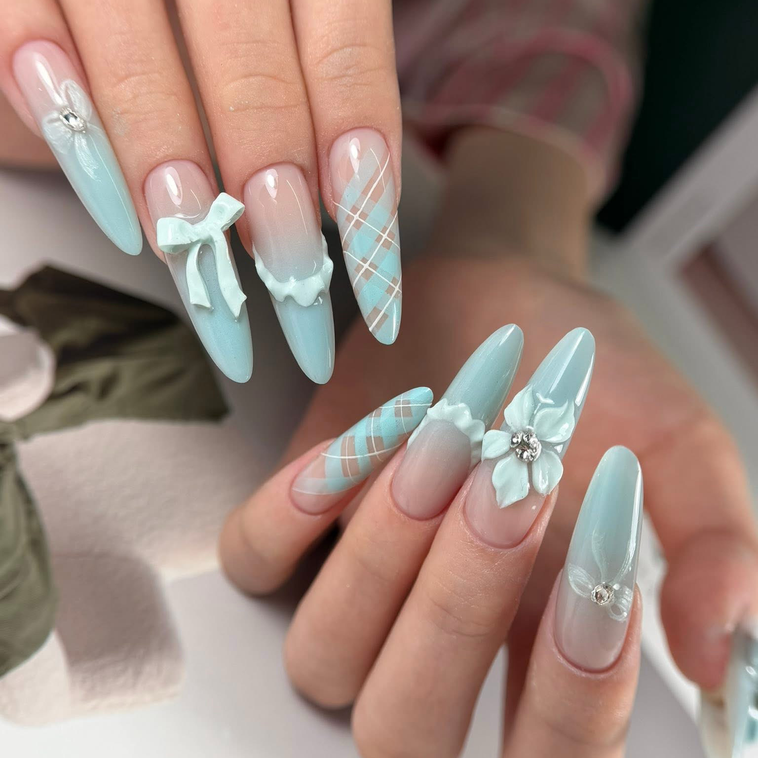 Julie_nail